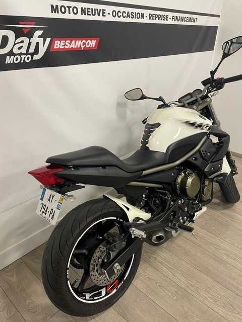 Yamaha XJ6   ABS 2016 HD vue arrière