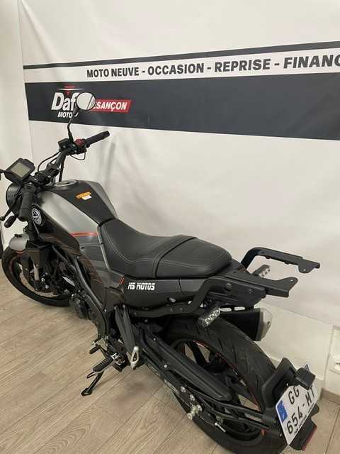 Benelli LEONCINO 125 2022 vue arrière