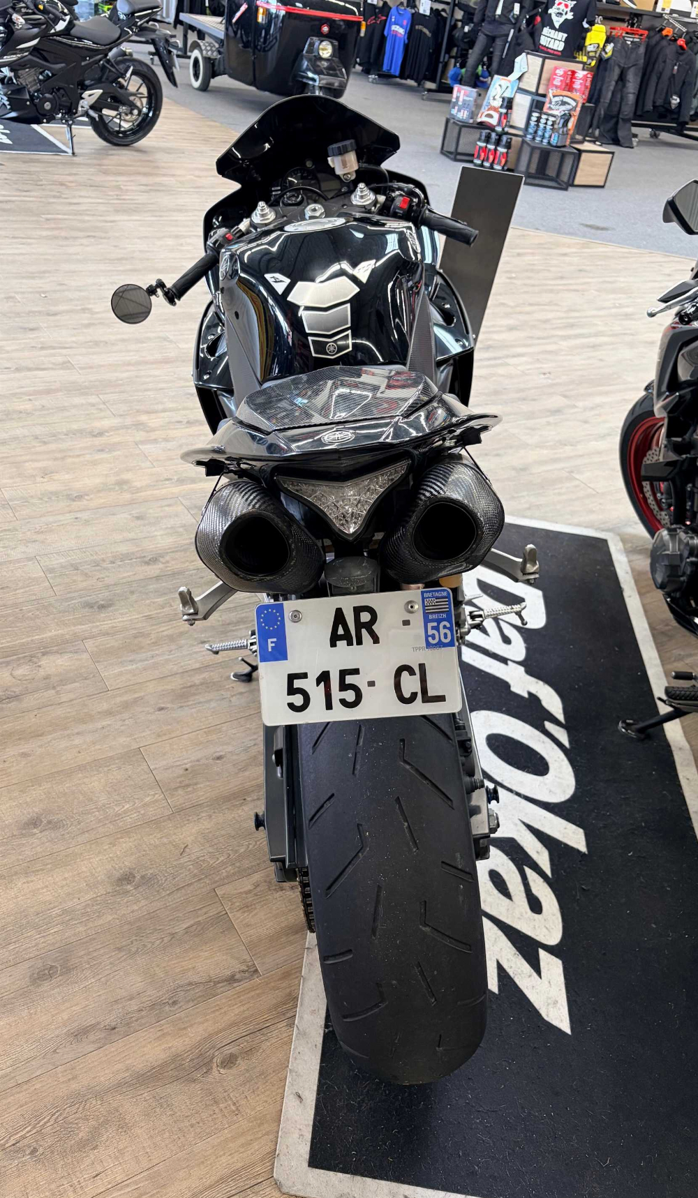 Yamaha YZF 1000 R1 2010 vue arrière