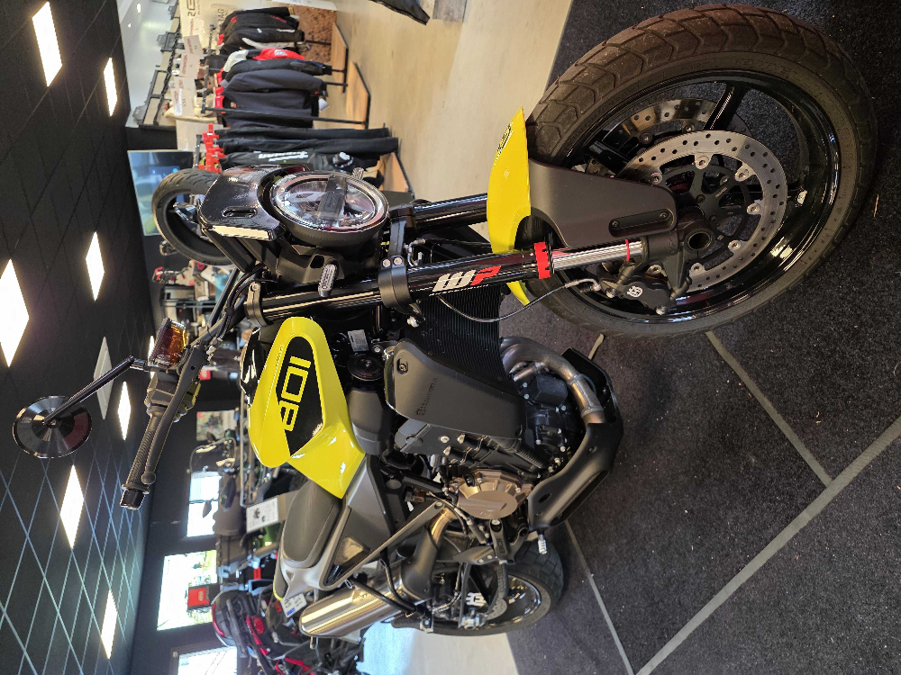Husqvarna Svartpilen 801 2024