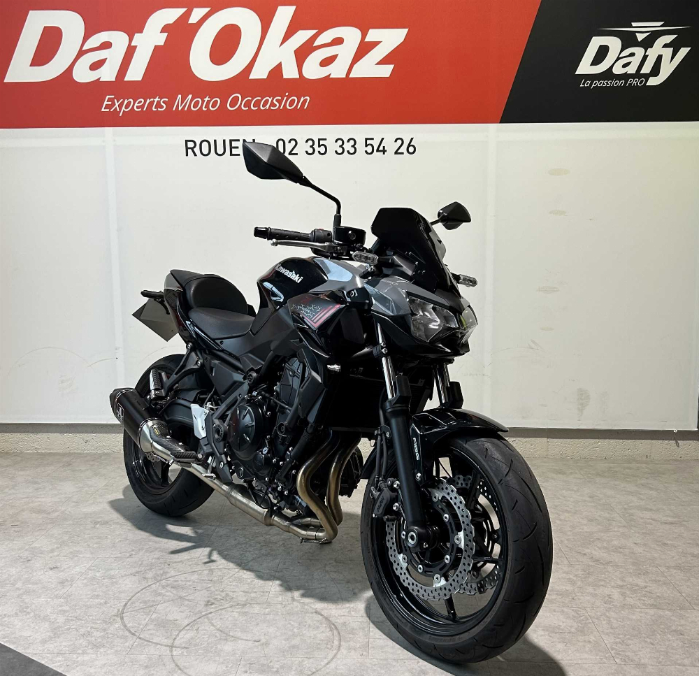 Kawasaki Z 650 ABS A2 2024 vue 3/4 droite