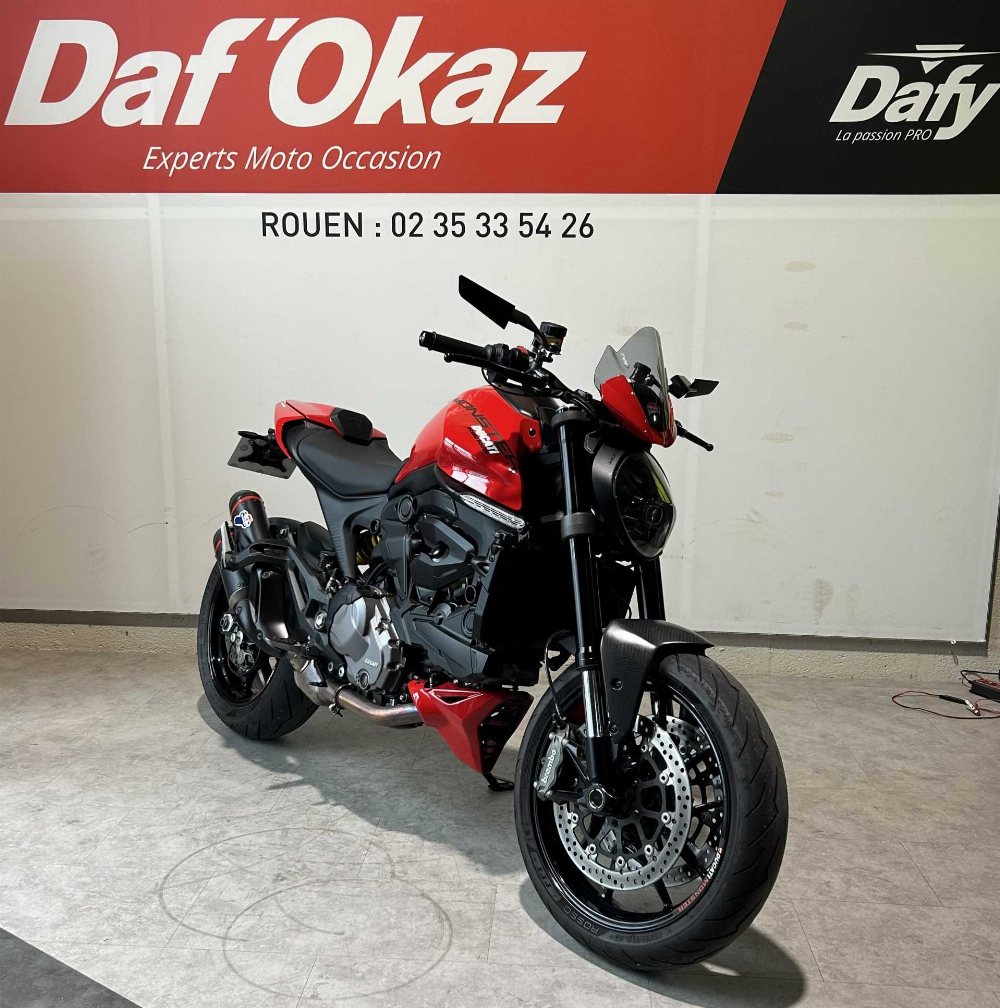 Ducati Monster + 2021 vue 3/4 droite