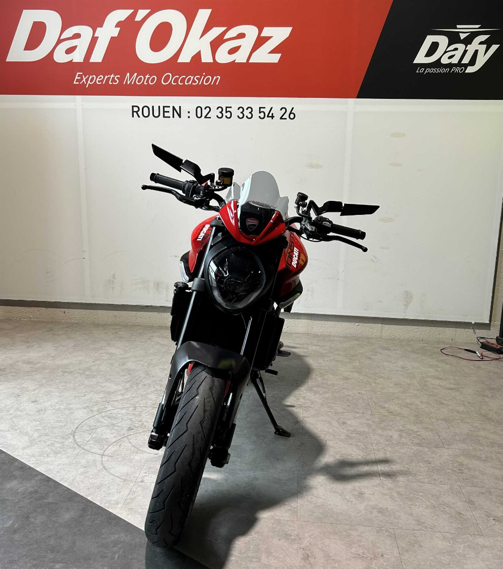 Ducati Monster + 2021 vue avant