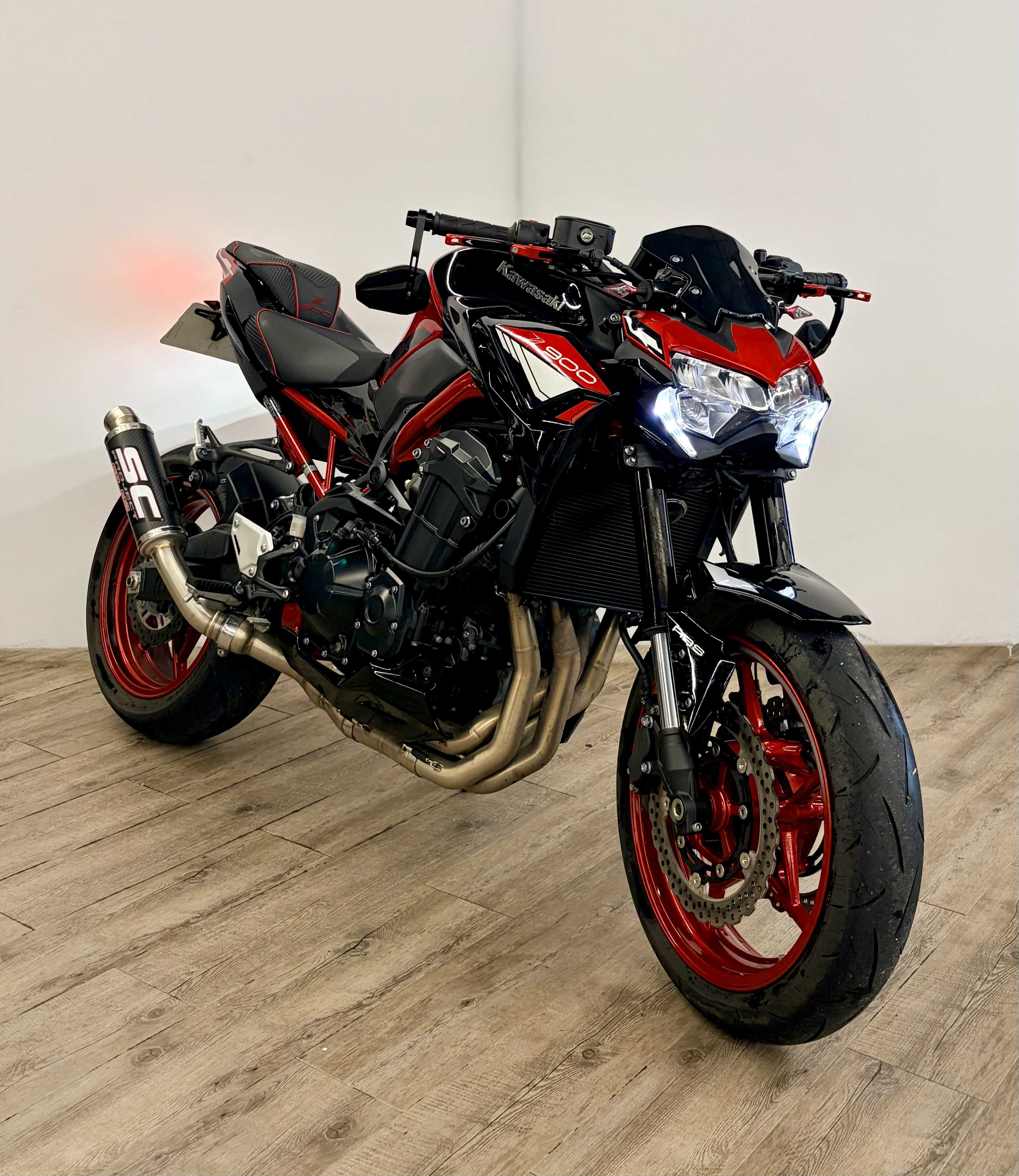 Kawasaki Z 900 2023 HD vue 3/4 droite