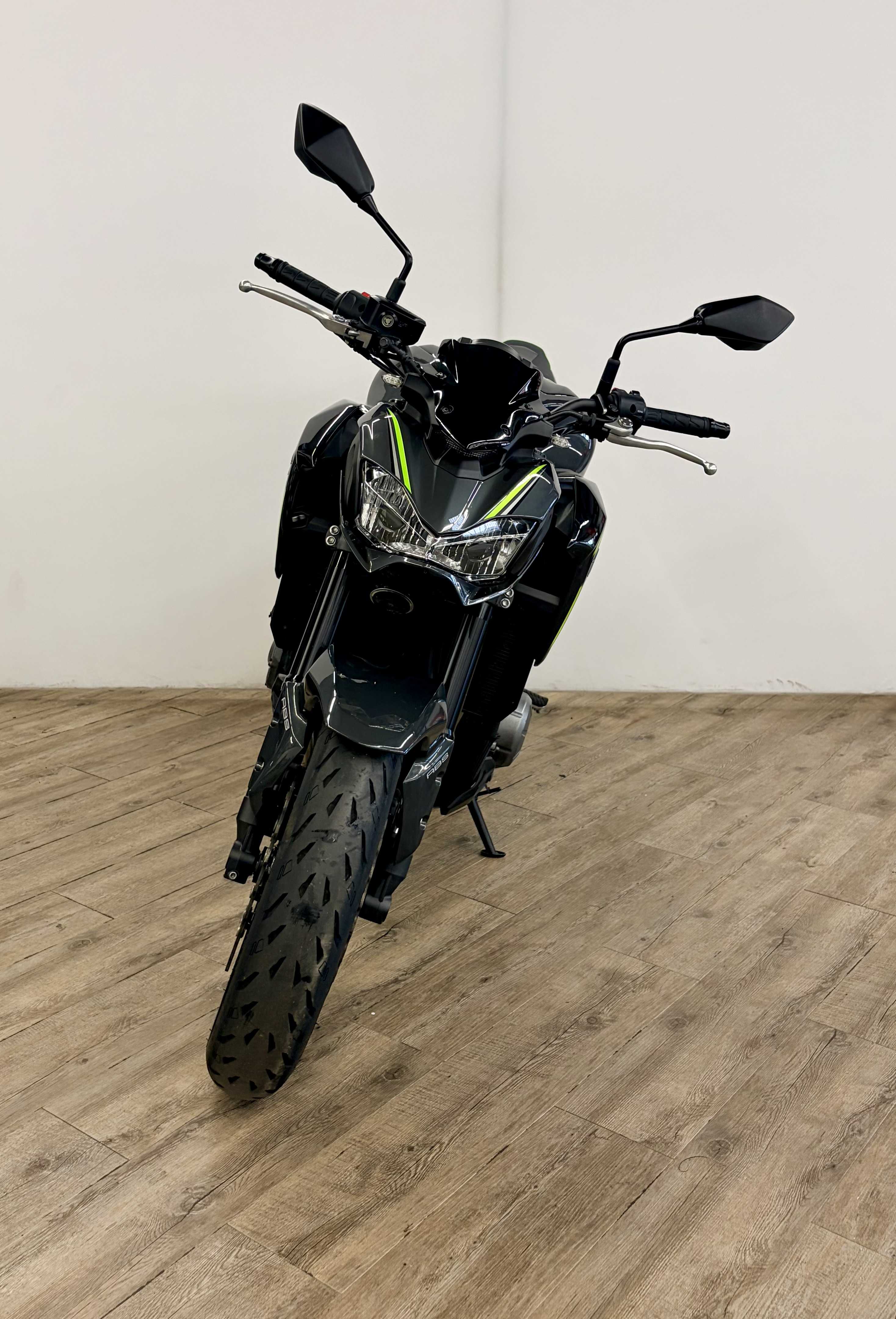Kawasaki Z 900 2018 HD vue avant