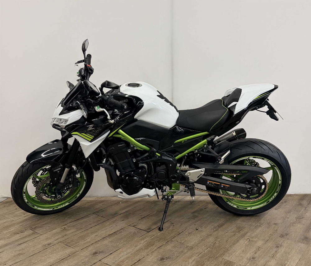 Kawasaki Z 900 2022 vue gauche