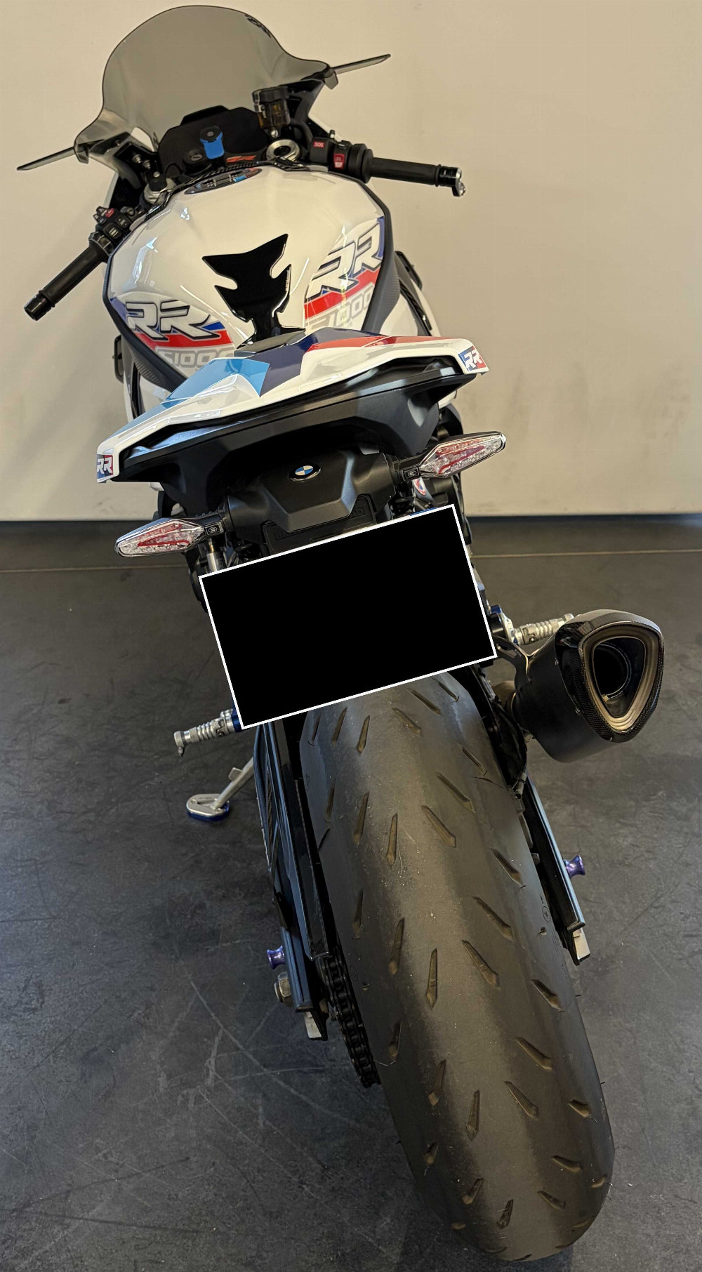 BMW S 1000 RR 2023 vue arrière