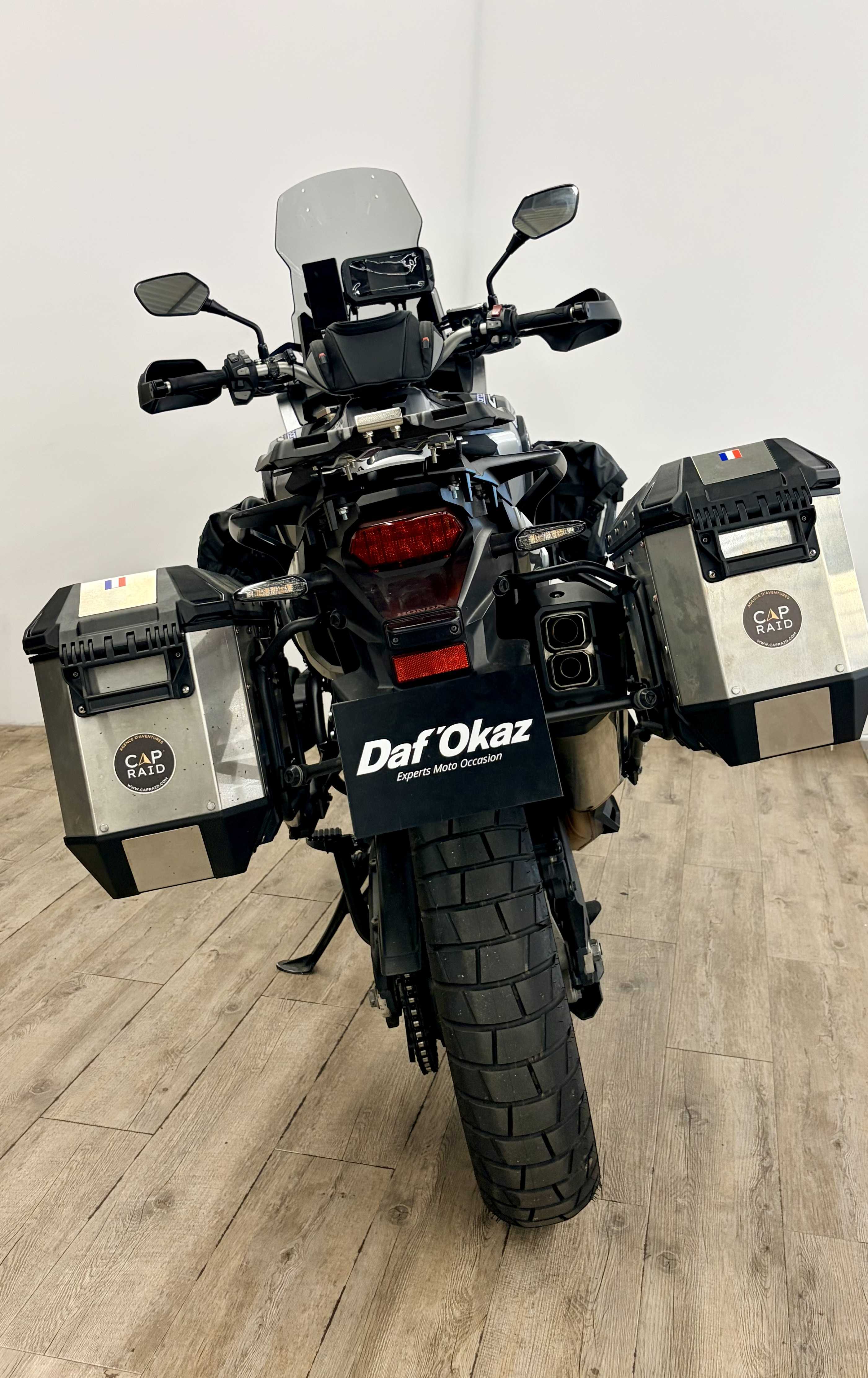 Honda CRF 1000 L Africa Twin 2016 HD vue arrière