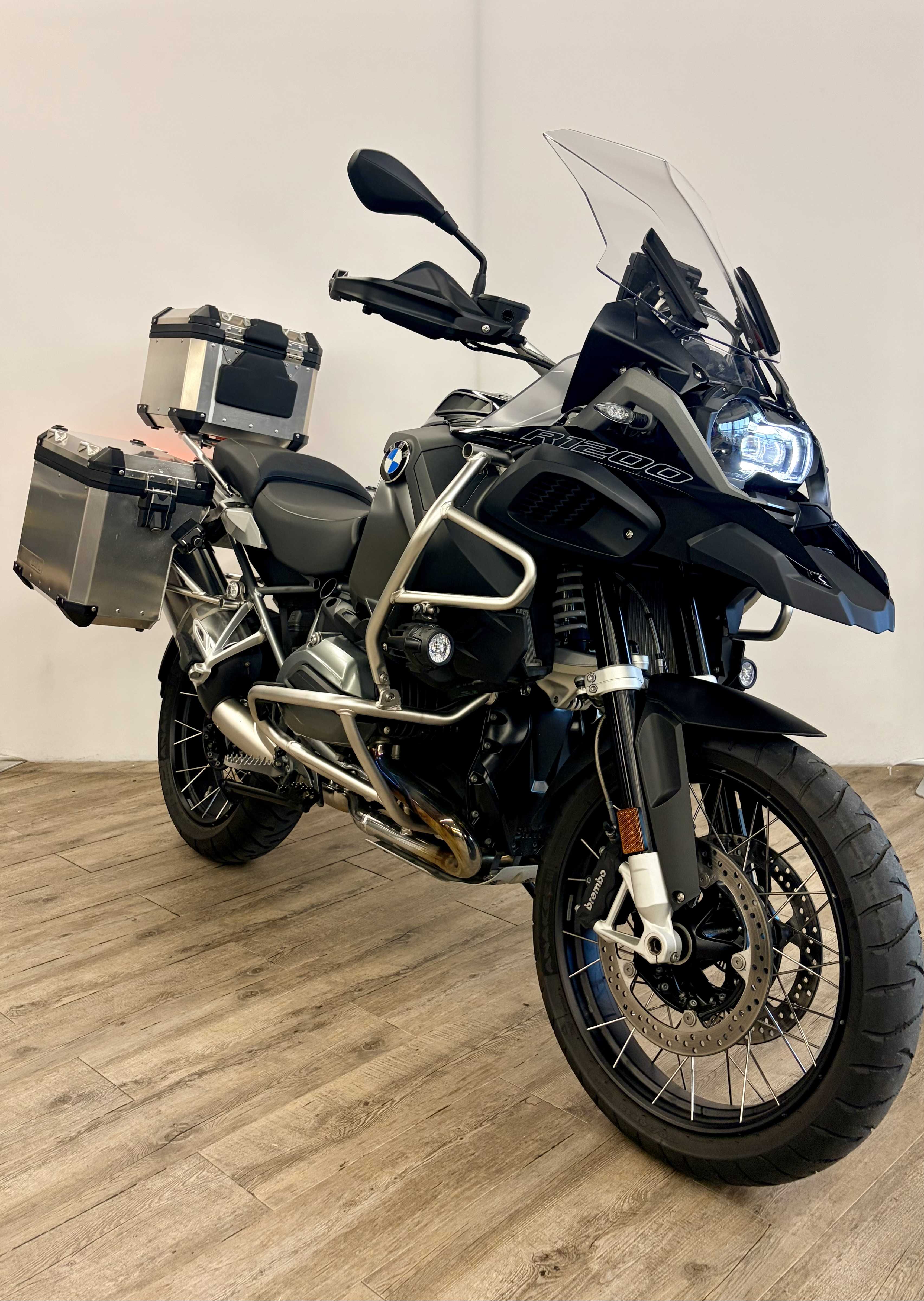 BMW R 1200 GS Adventure 2017 HD vue 3/4 droite