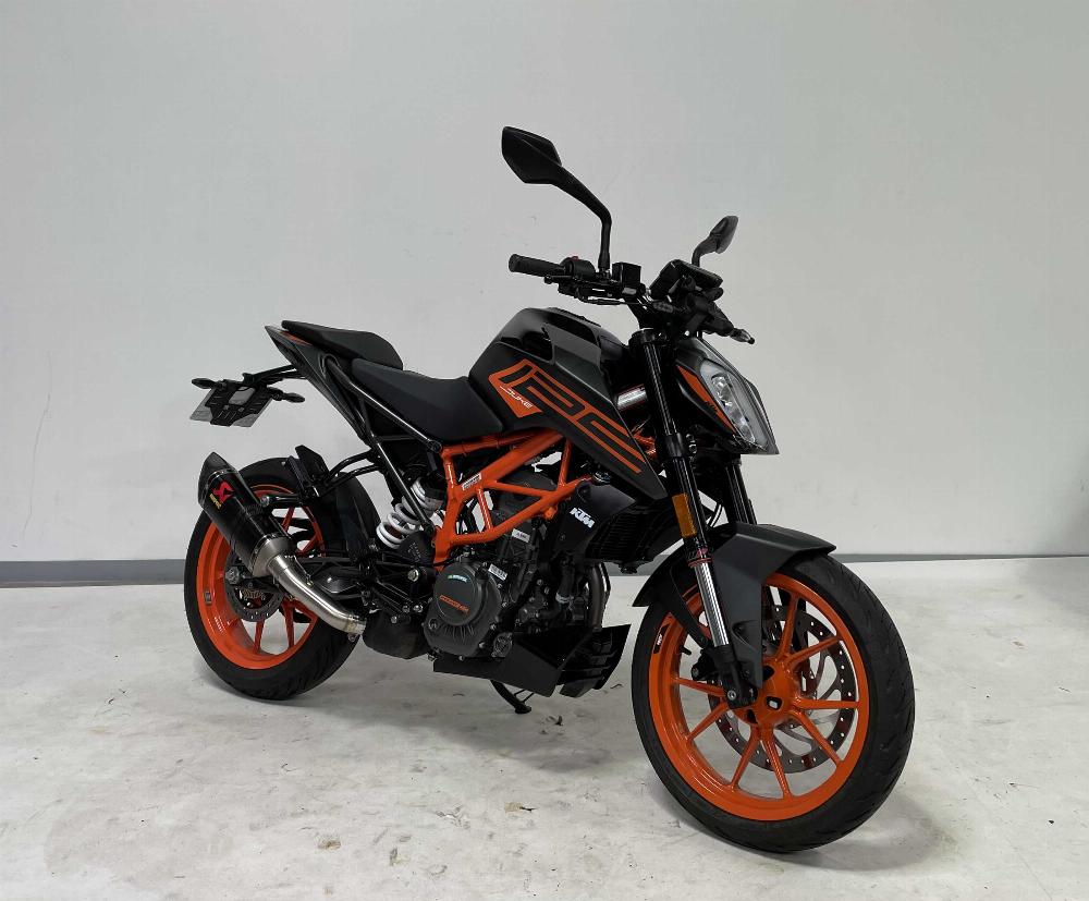 KTM 125 Duke 2021 vue 3/4 droite