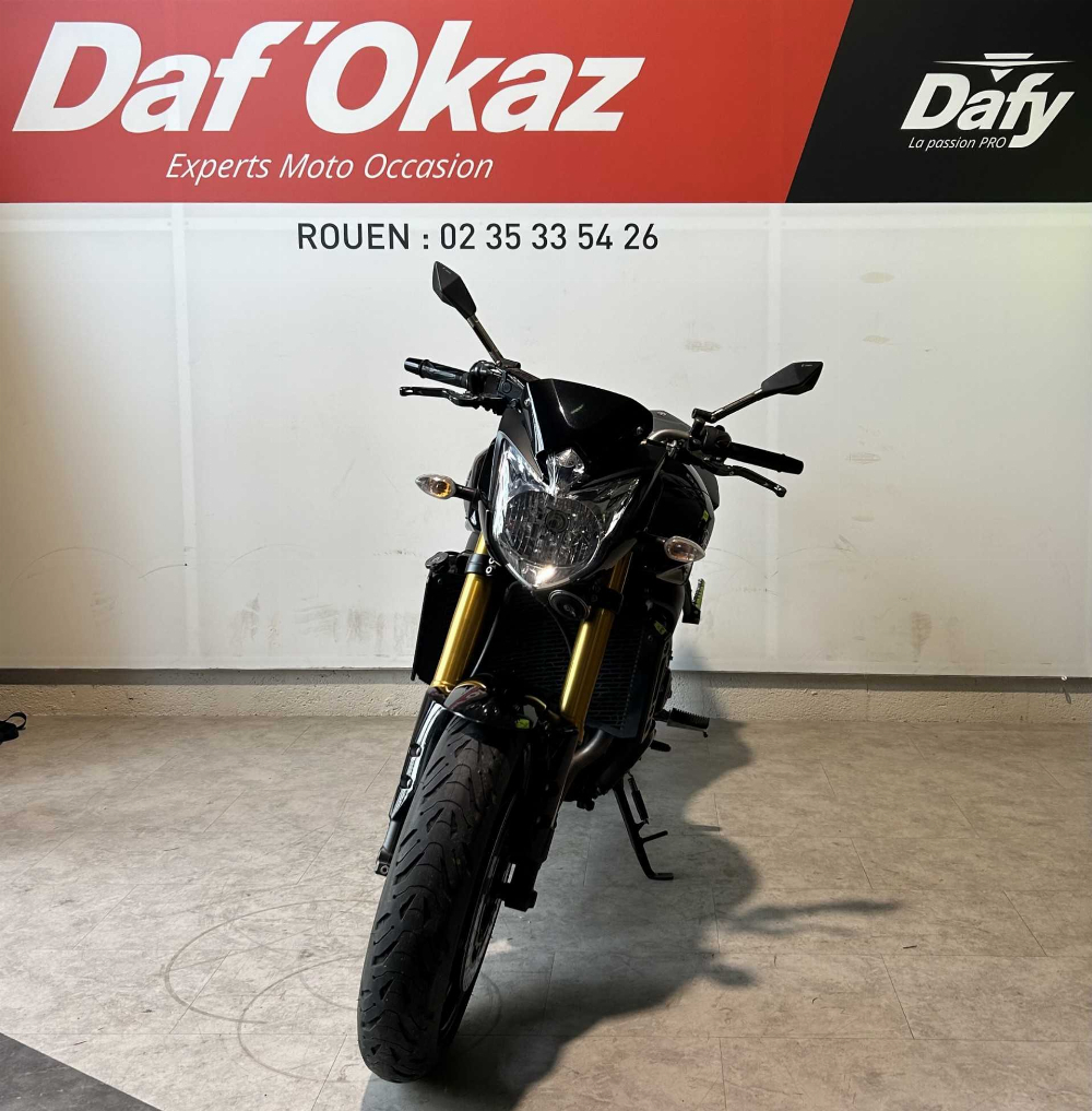 Yamaha FZ8 N 2011 vue avant