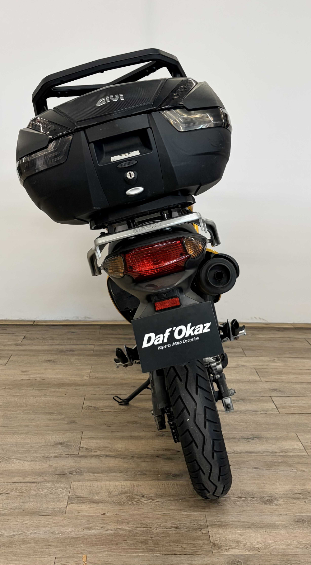 Honda XL 125 V Varadero 2008 vue arrière