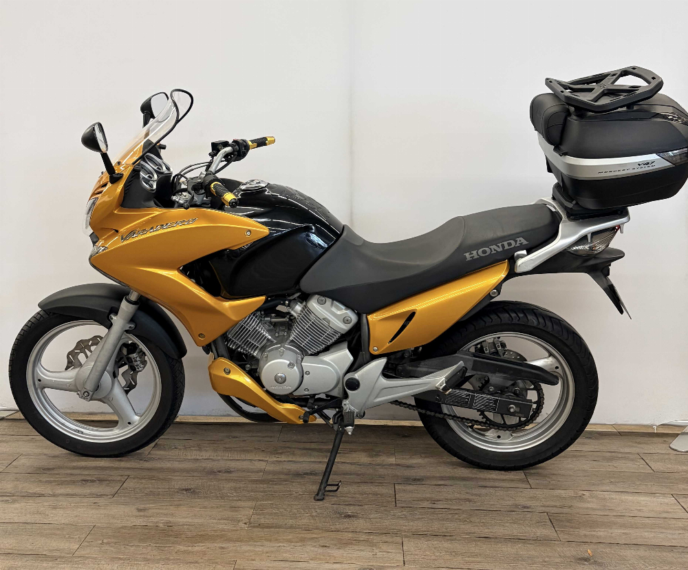 Honda XL 125 V Varadero 2008 vue gauche