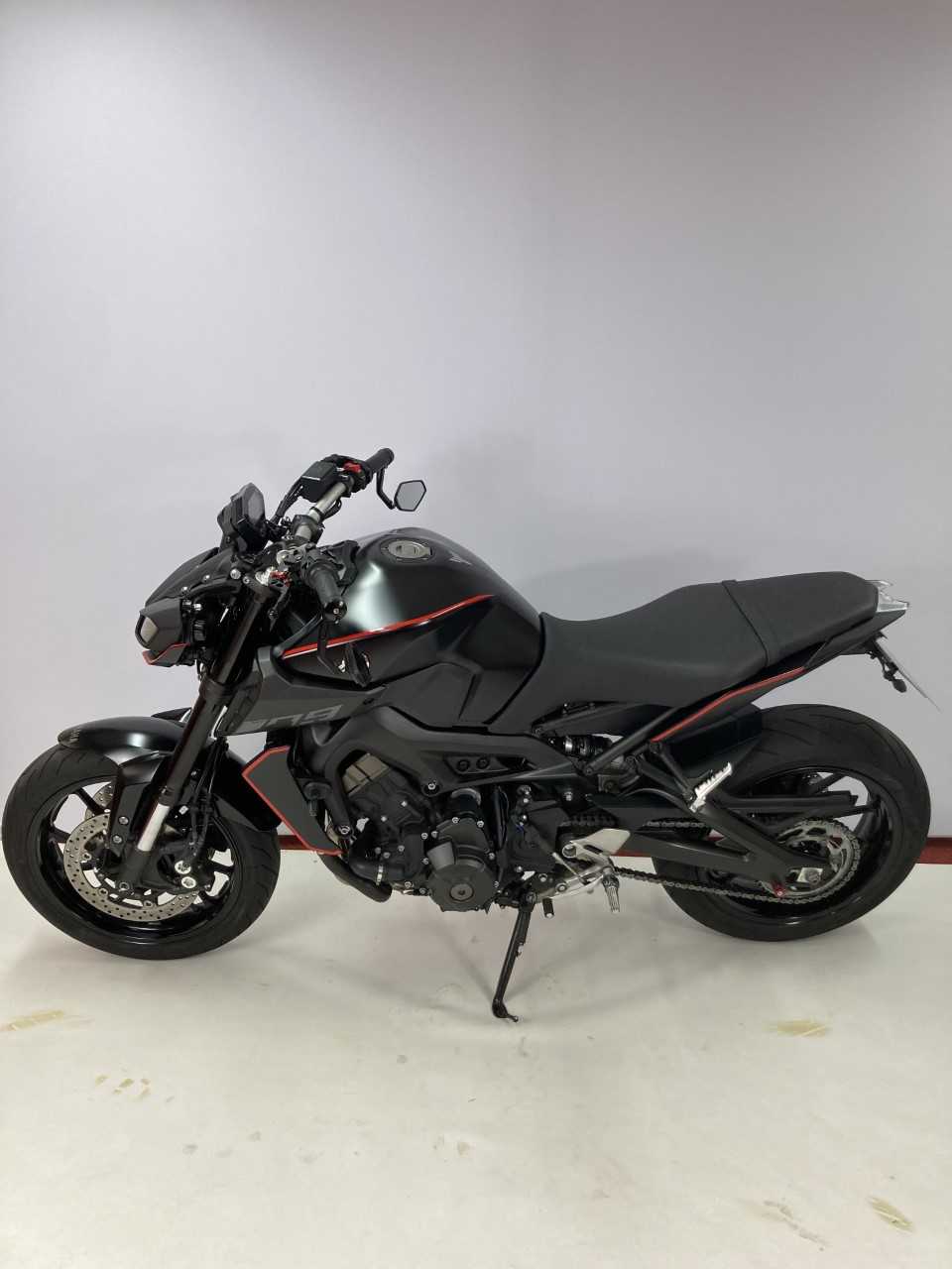 Yamaha MT-09 850 ABS 2019 HD vue gauche