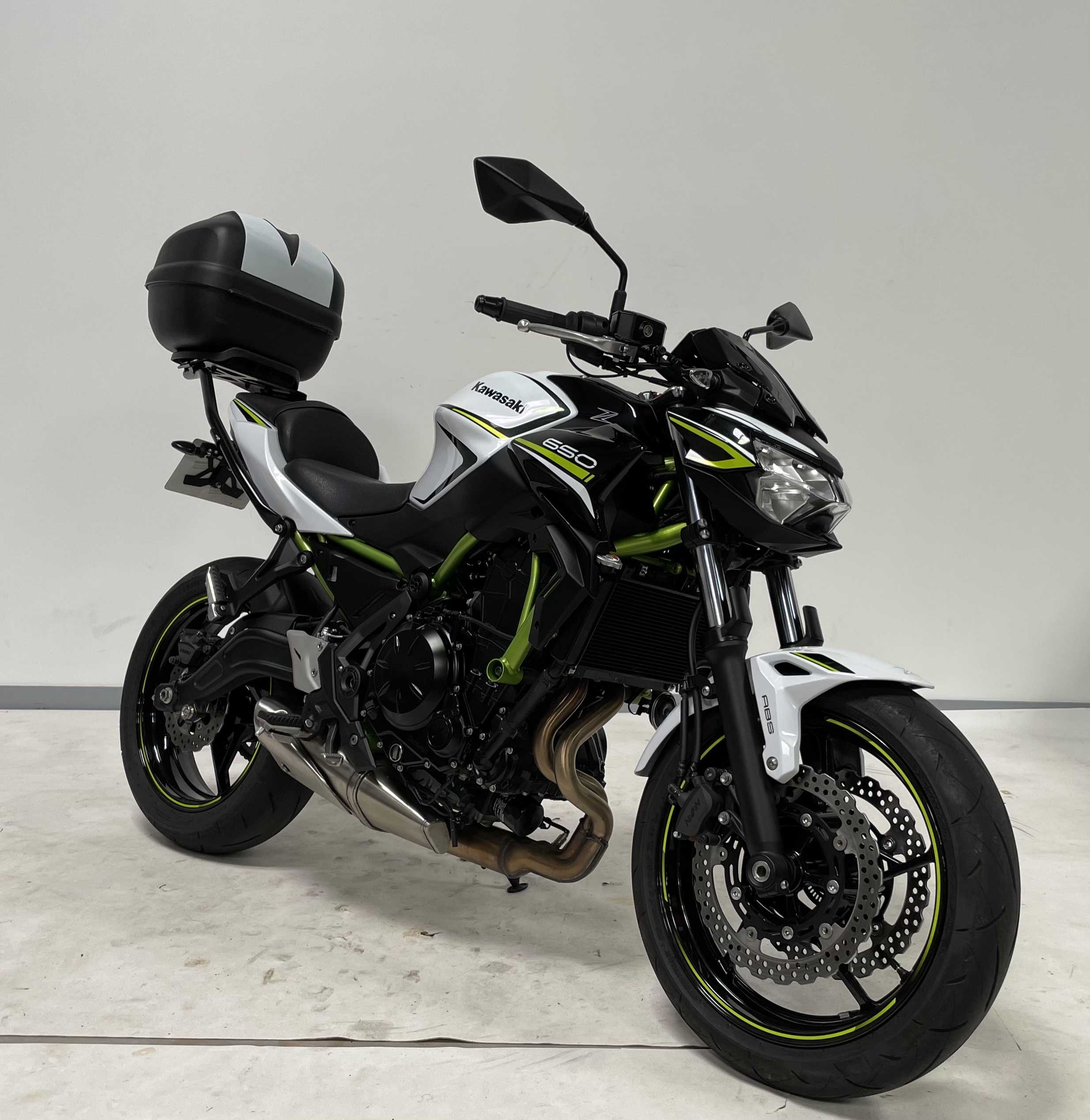 Kawasaki Z 650 2020 HD vue 3/4 droite