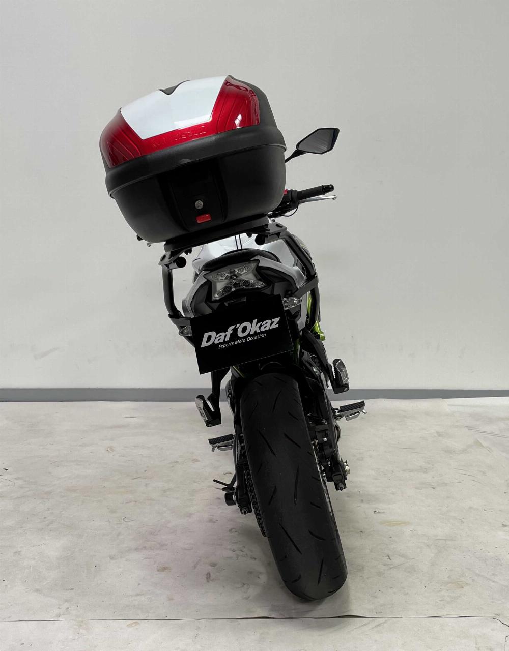 Kawasaki Z 650 2020 vue arrière