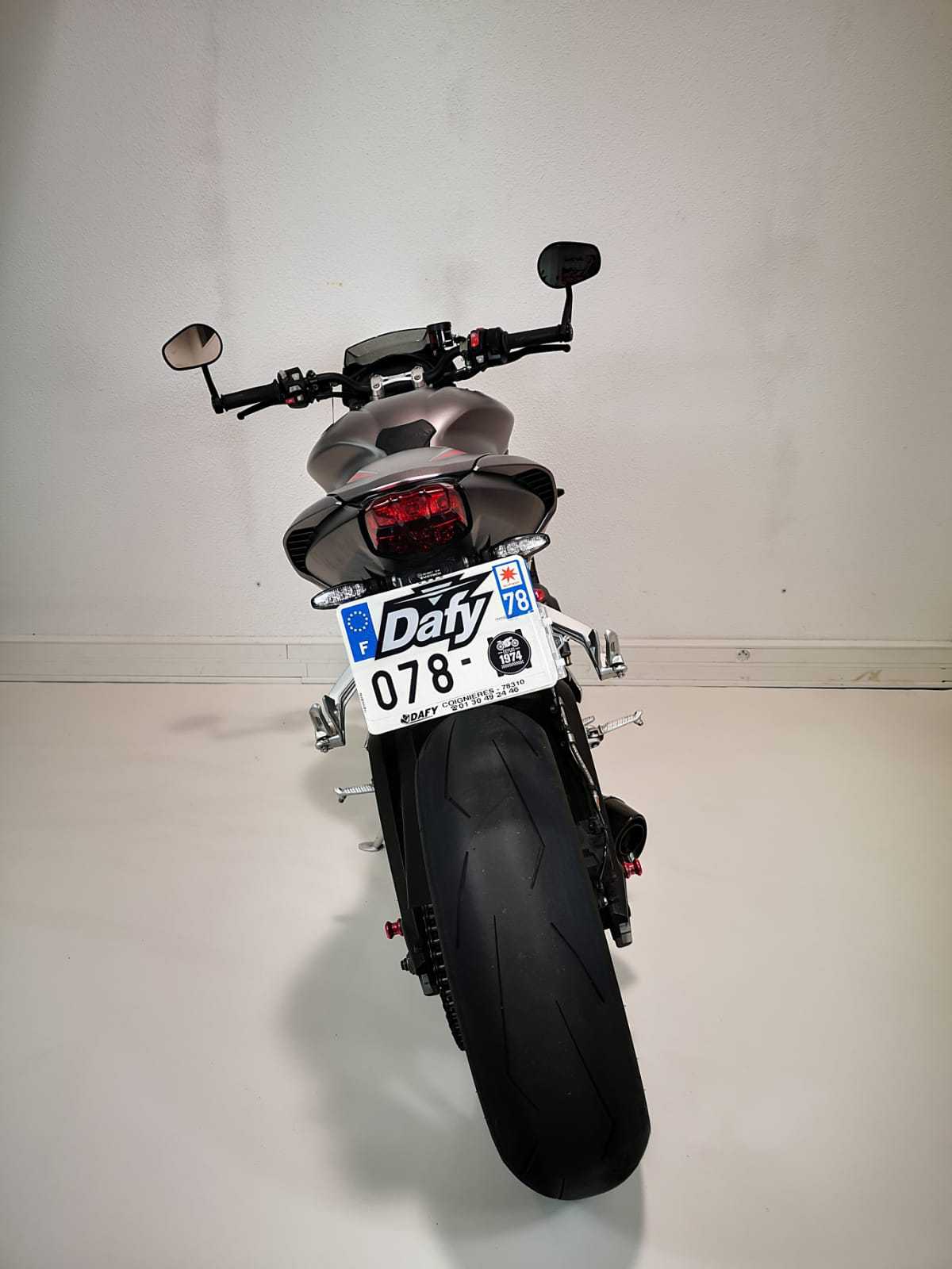 Triumph Street triple RS 2018 HD vue arrière