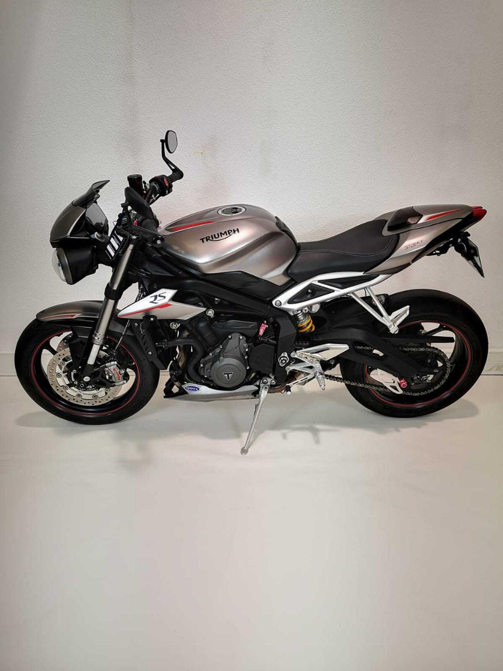 Triumph Street triple RS 2018 vue gauche