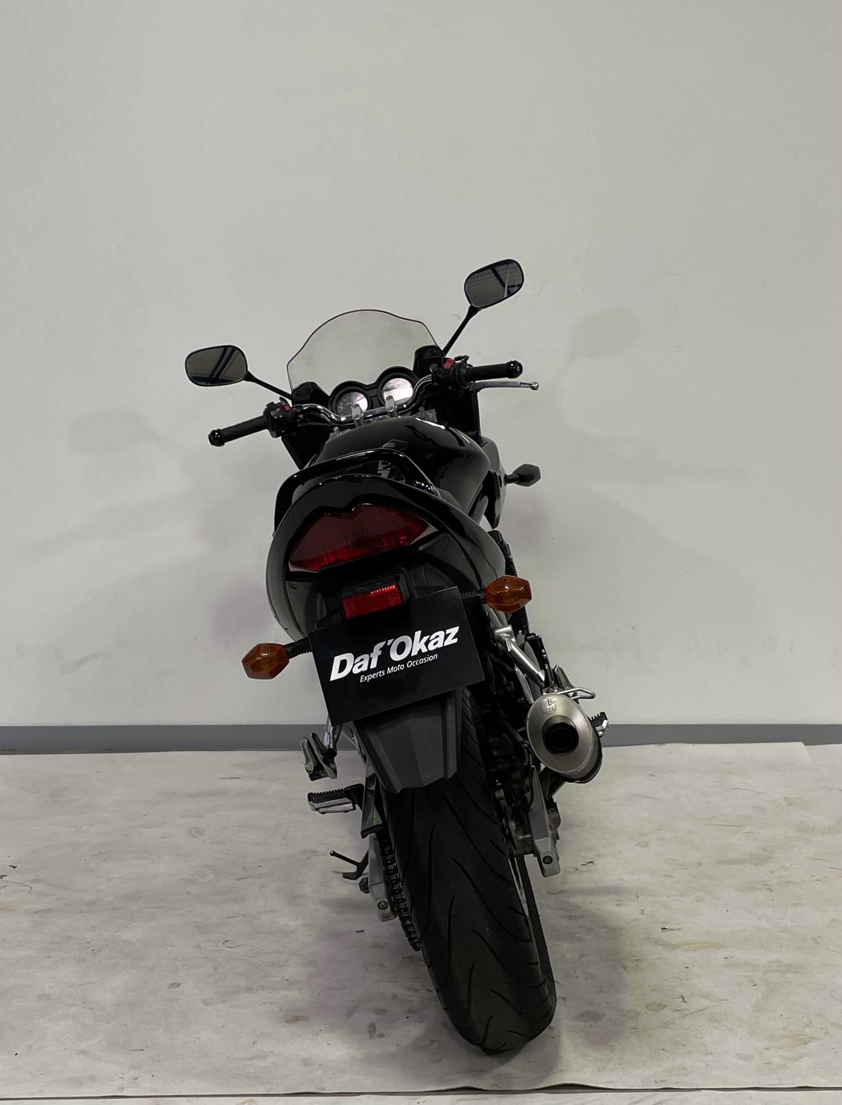 Suzuki GSF650SBandit 2005 HD vue arrière