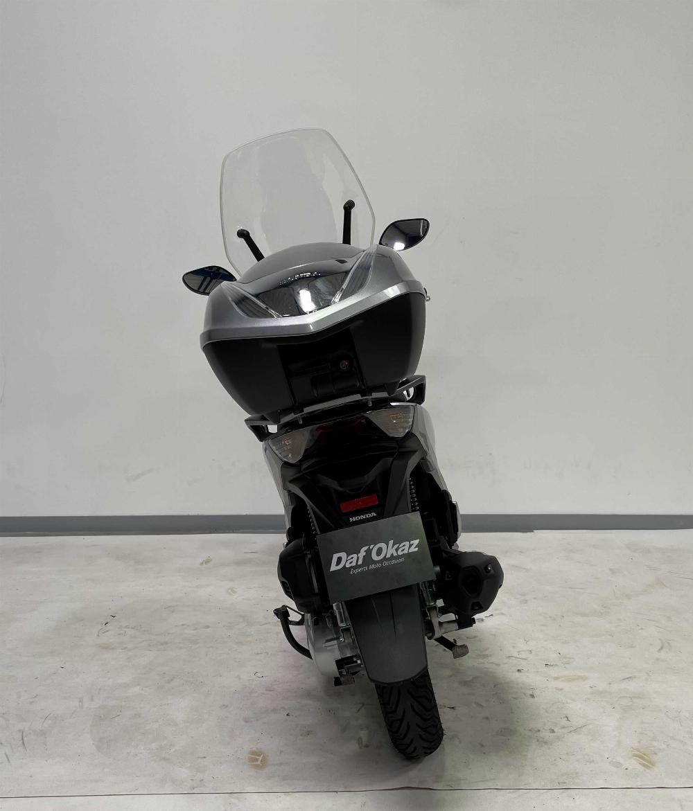 Honda SH125 i 2018 vue arrière