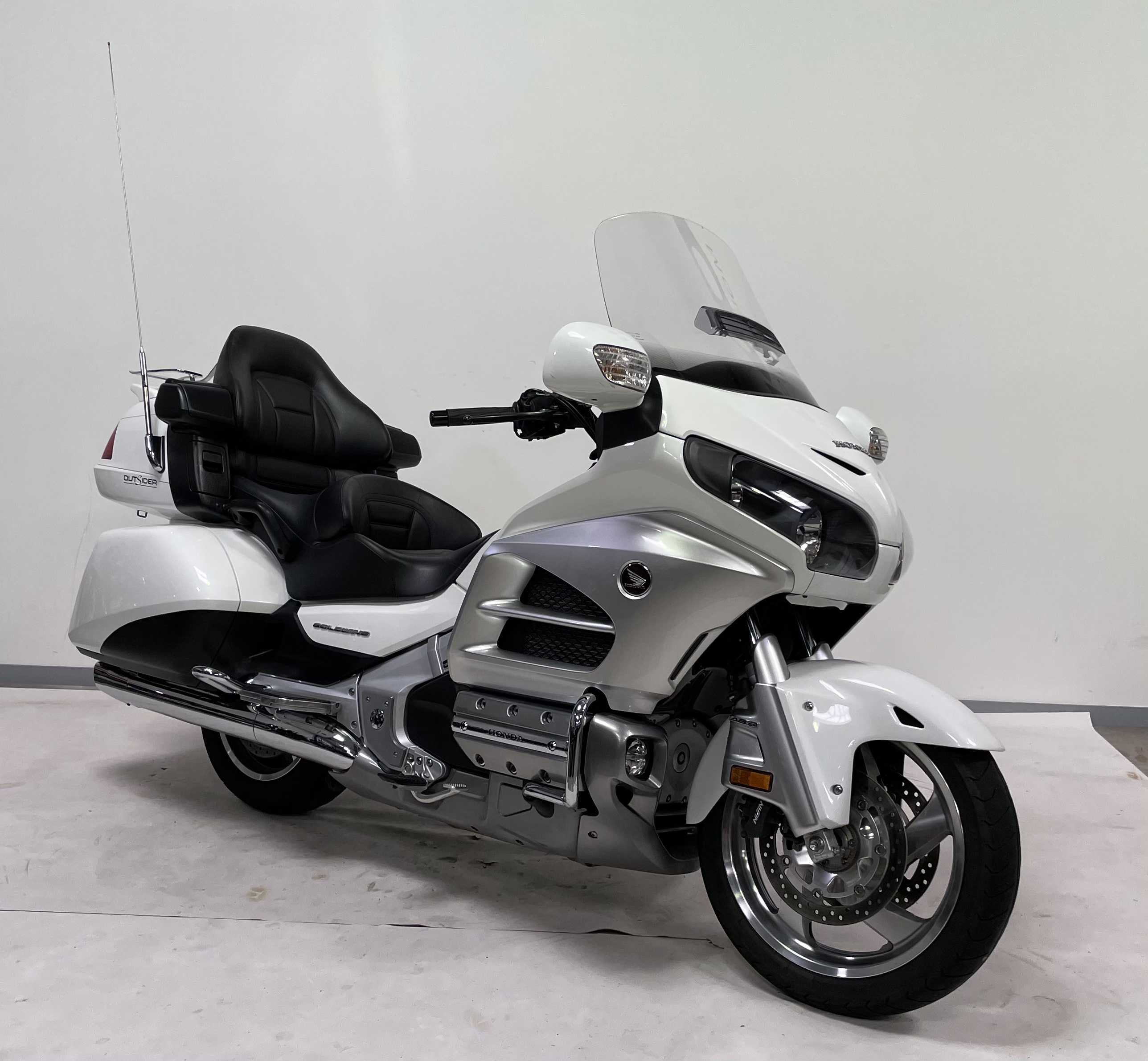 Honda GL 1800 Goldwing Airbag 2012 HD vue 3/4 droite