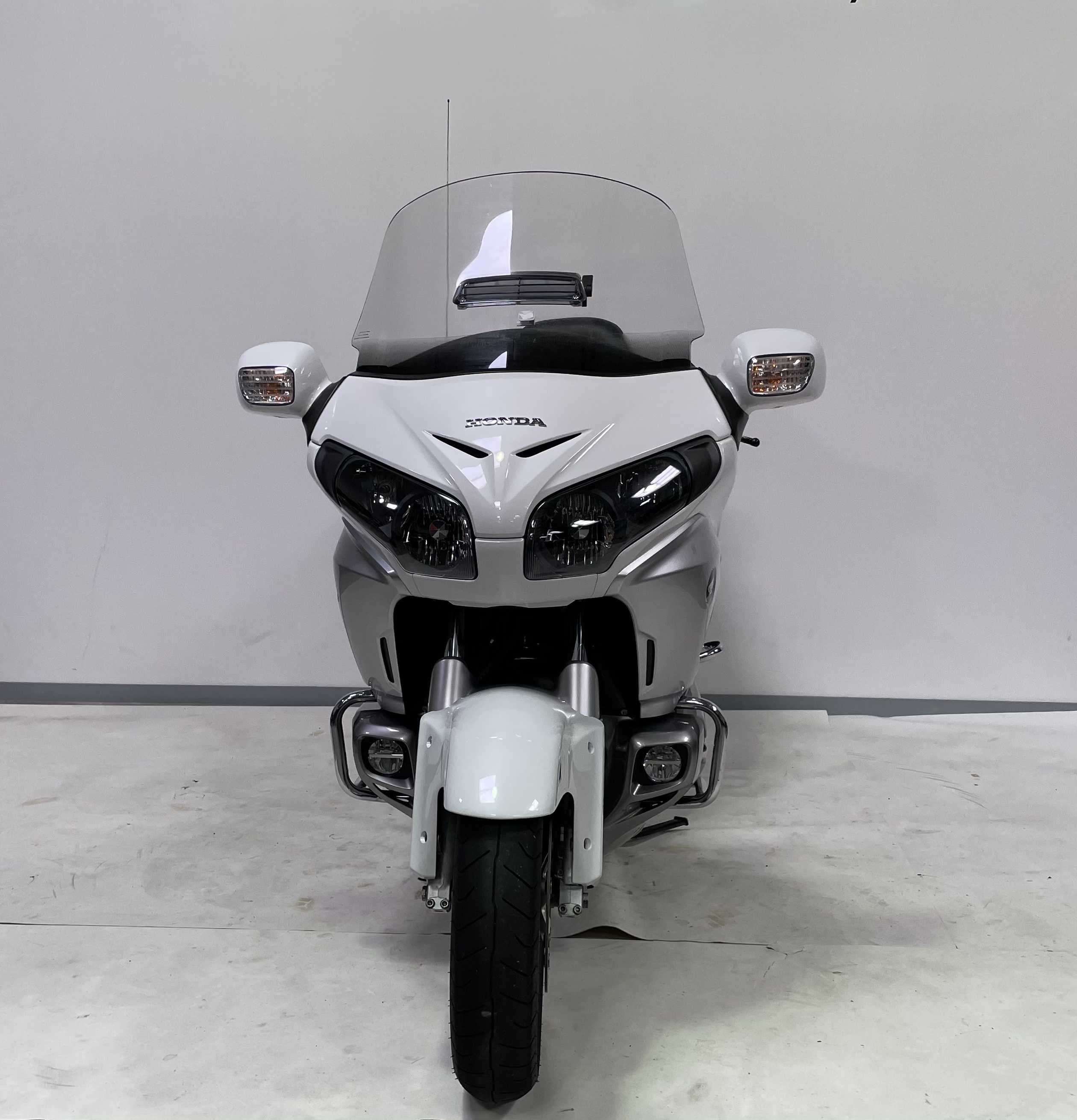 Honda GL 1800 Goldwing Airbag 2012 HD vue avant