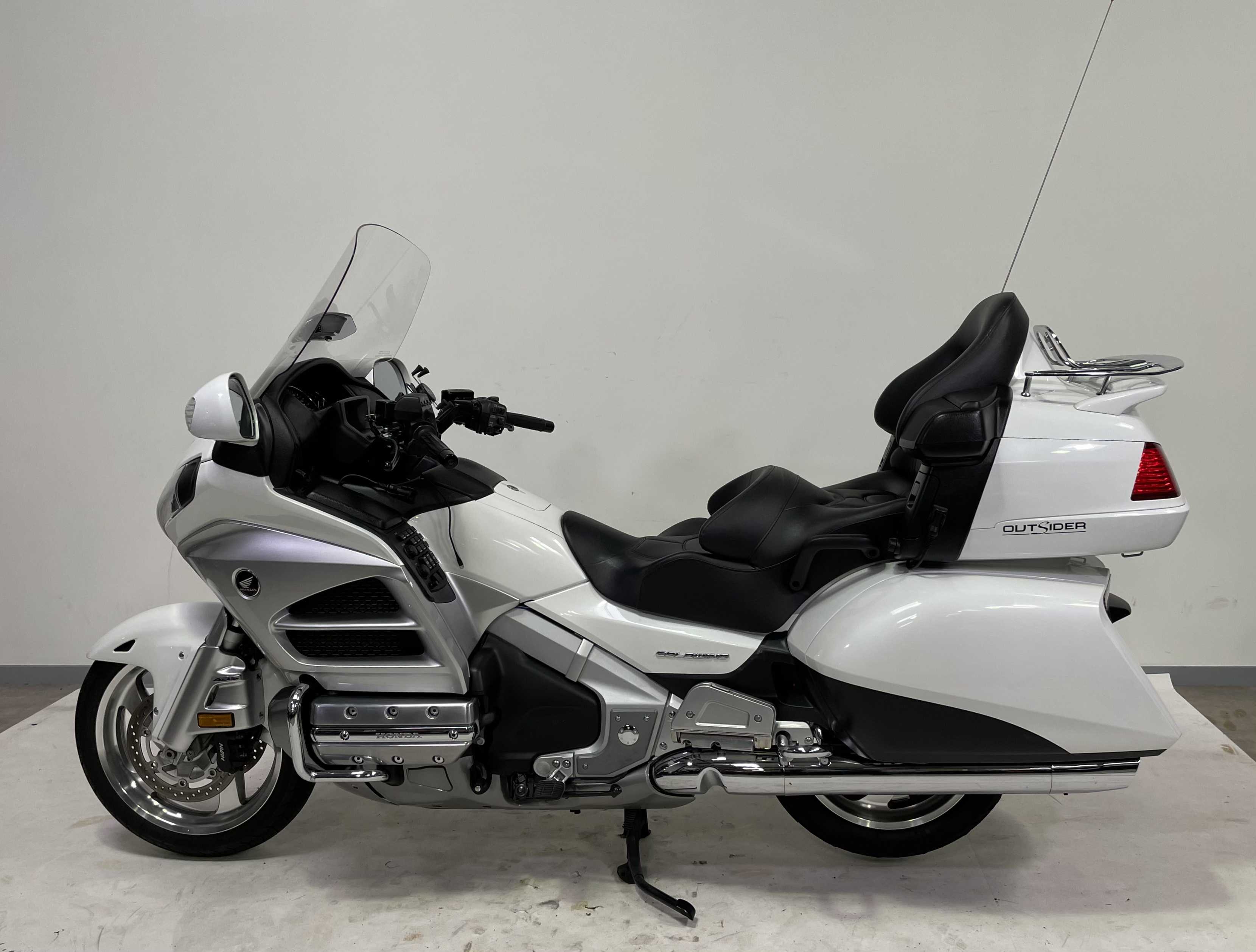 Honda GL 1800 Goldwing Airbag 2012 HD vue gauche