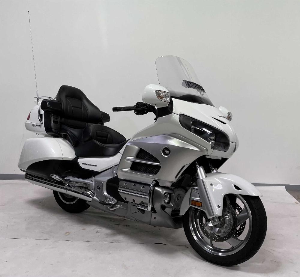 Honda GL 1800 Goldwing Airbag 2012 vue 3/4 droite