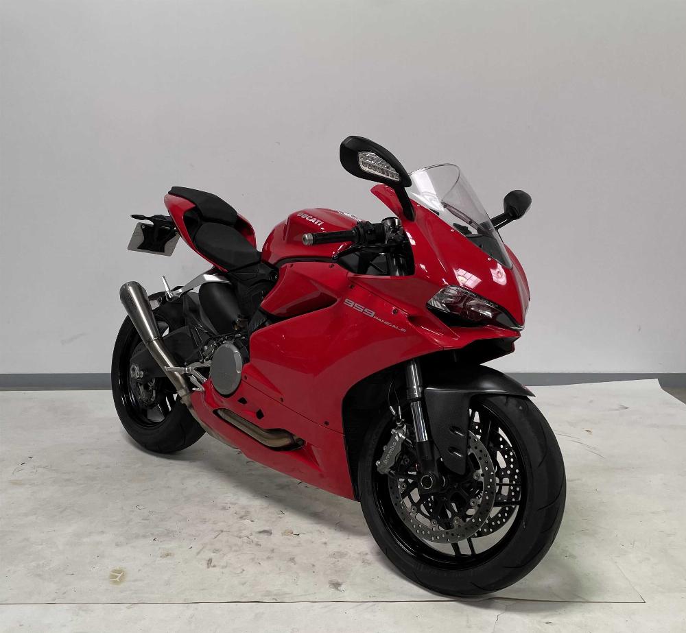 Ducati 959 Panigale 2016 vue 3/4 droite