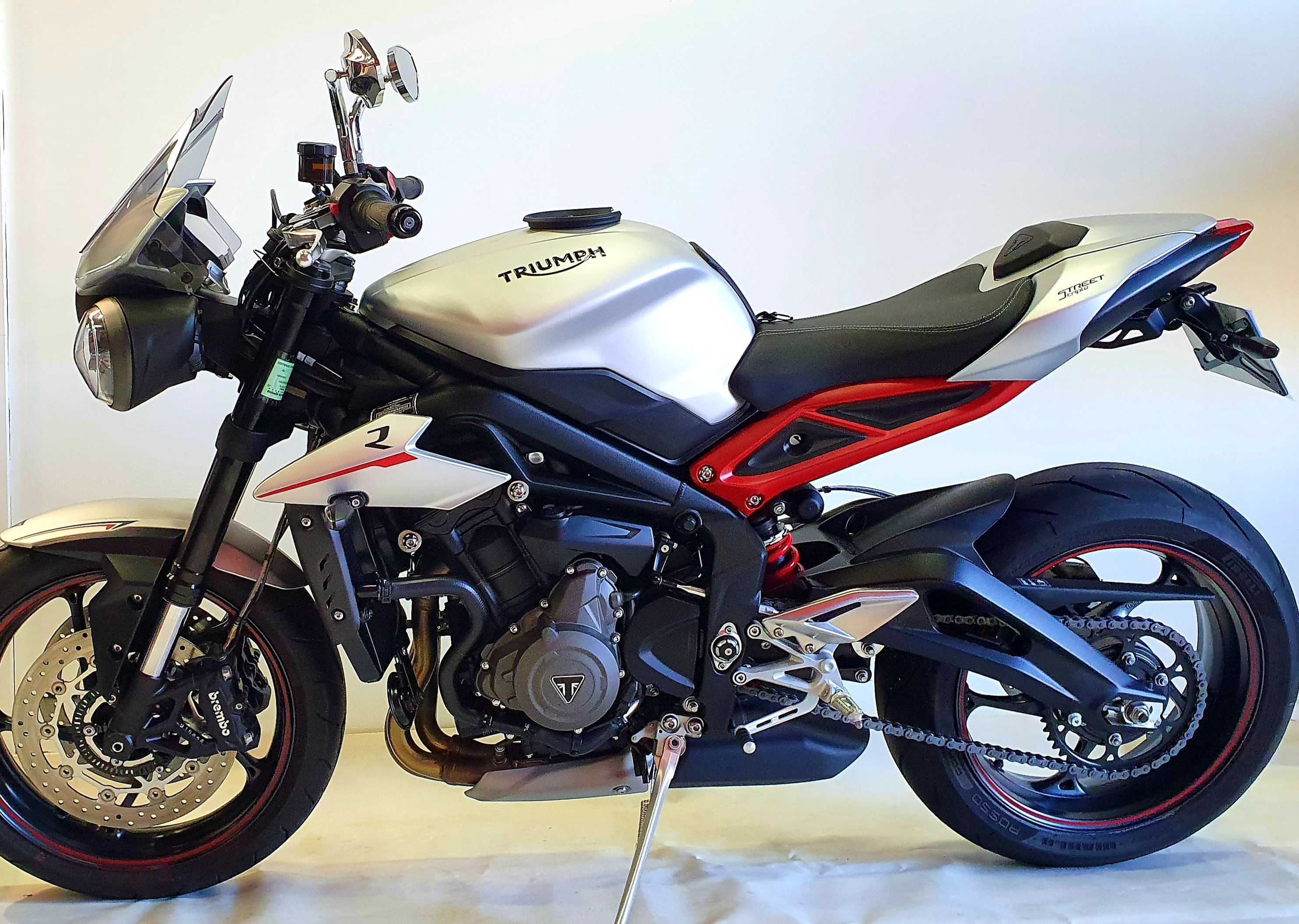 Triumph street triple r 2019 HD vue gauche