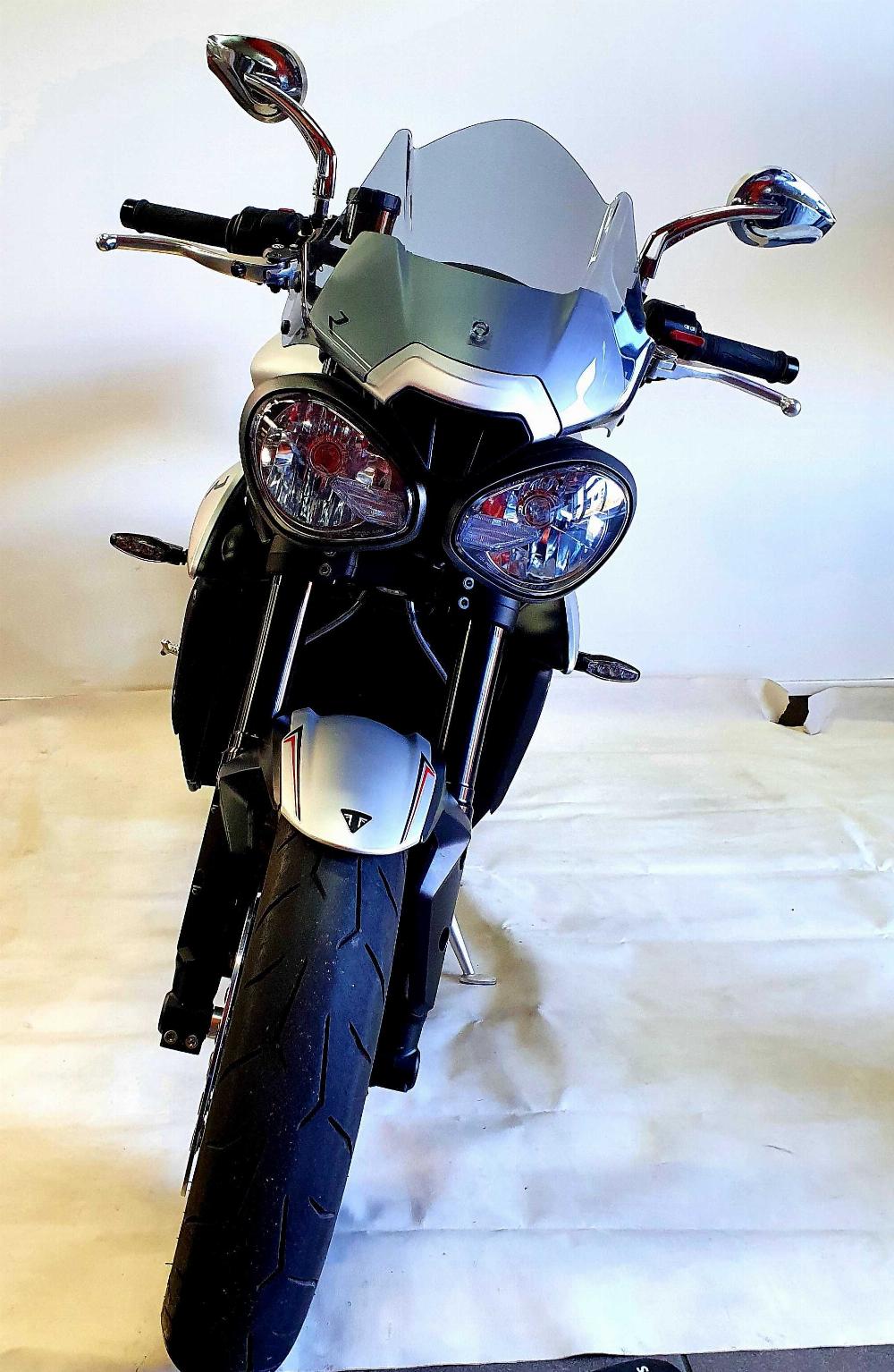 Triumph street triple r 2019 vue avant