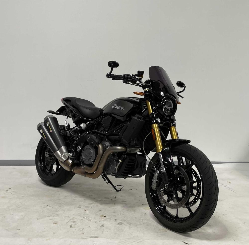Indian FTR 1200 S 2020 vue 3/4 droite