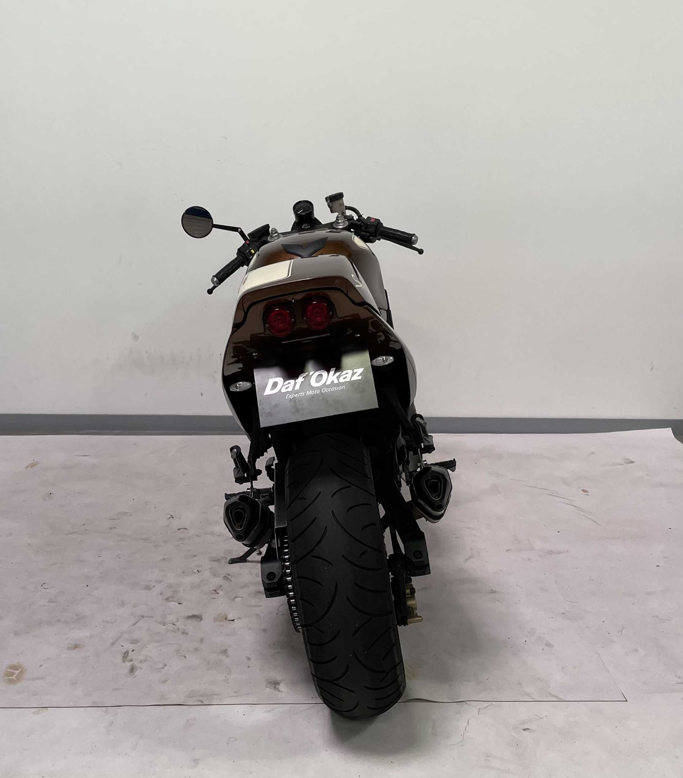 Triumph 955Speed Triple (955i) 1997 HD vue arrière