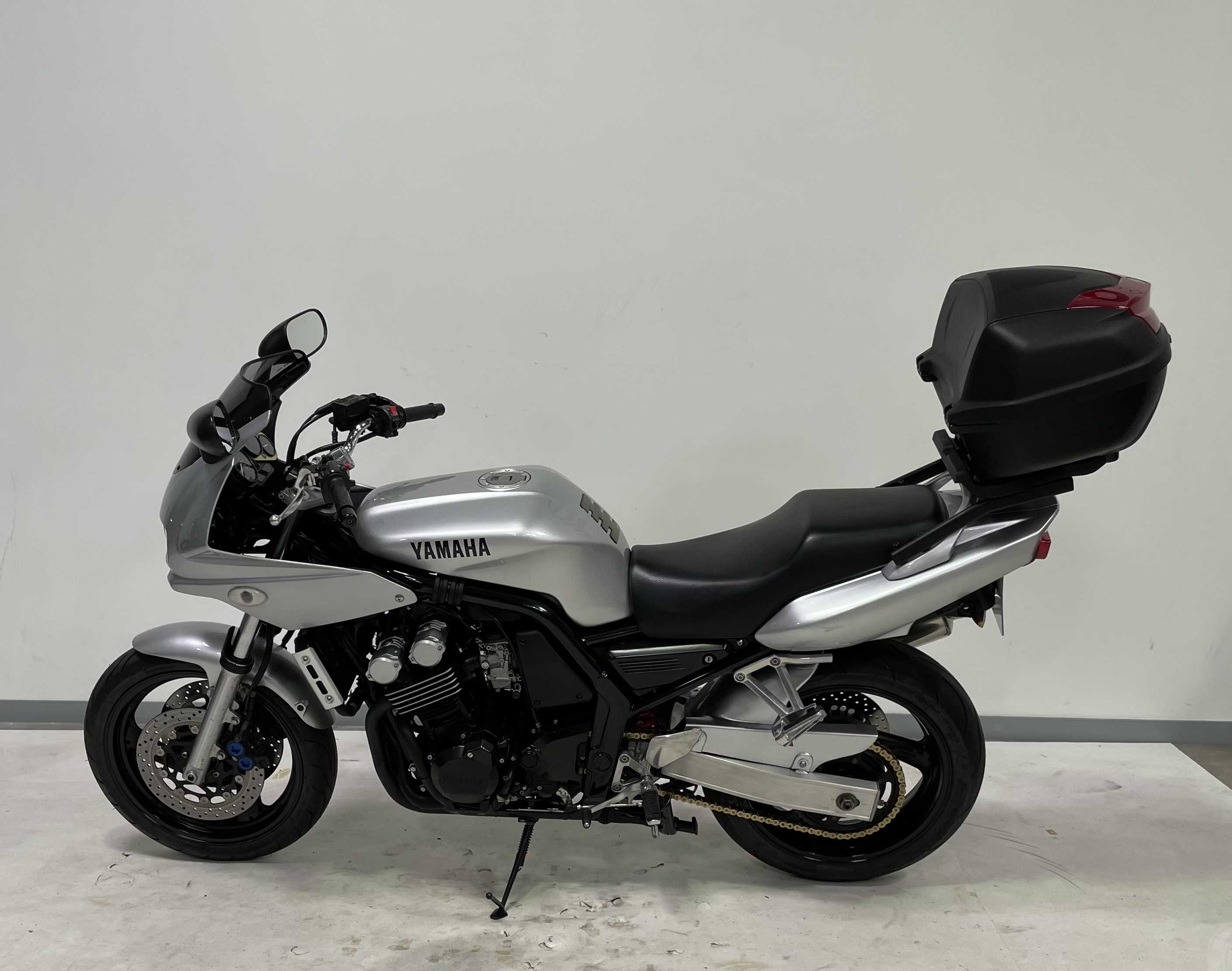 Yamaha FZ6600SFazer 1999 HD vue gauche