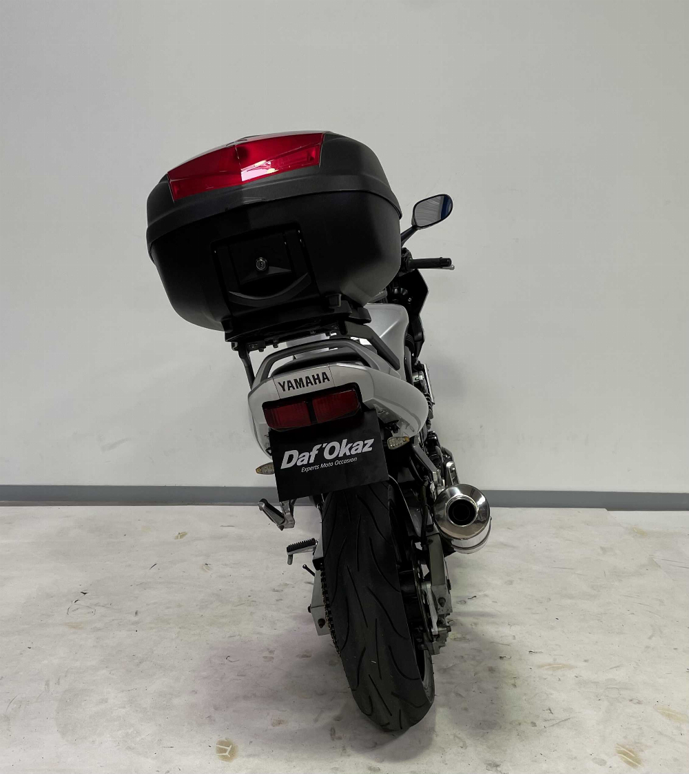 Yamaha FZ6600SFazer 1999 vue arrière