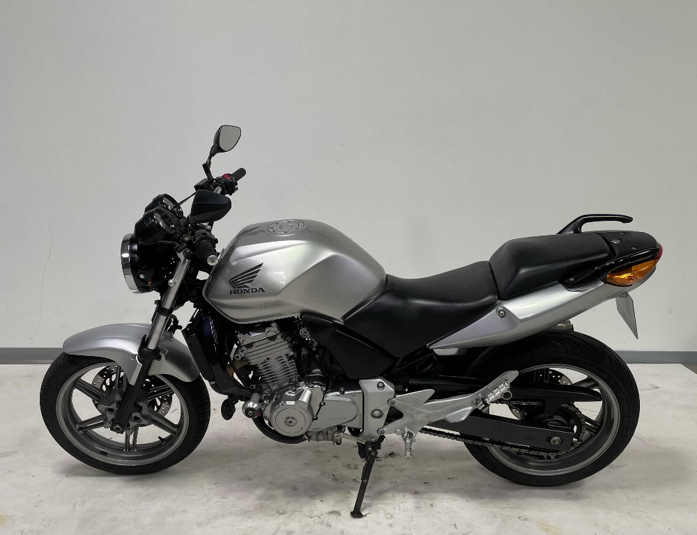 Honda CB 500 F 2005 vue gauche