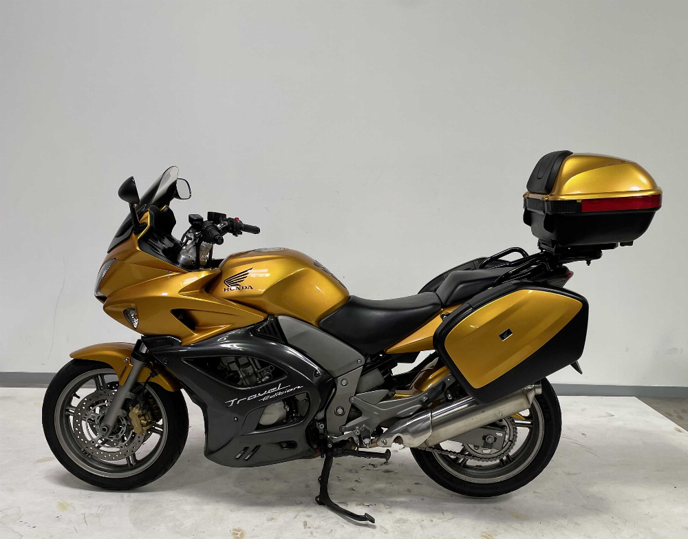 Honda CBF 1000 2008 vue gauche