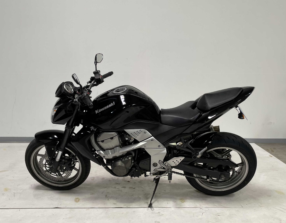 Kawasaki Z 750 (ZR750) 2007 vue gauche