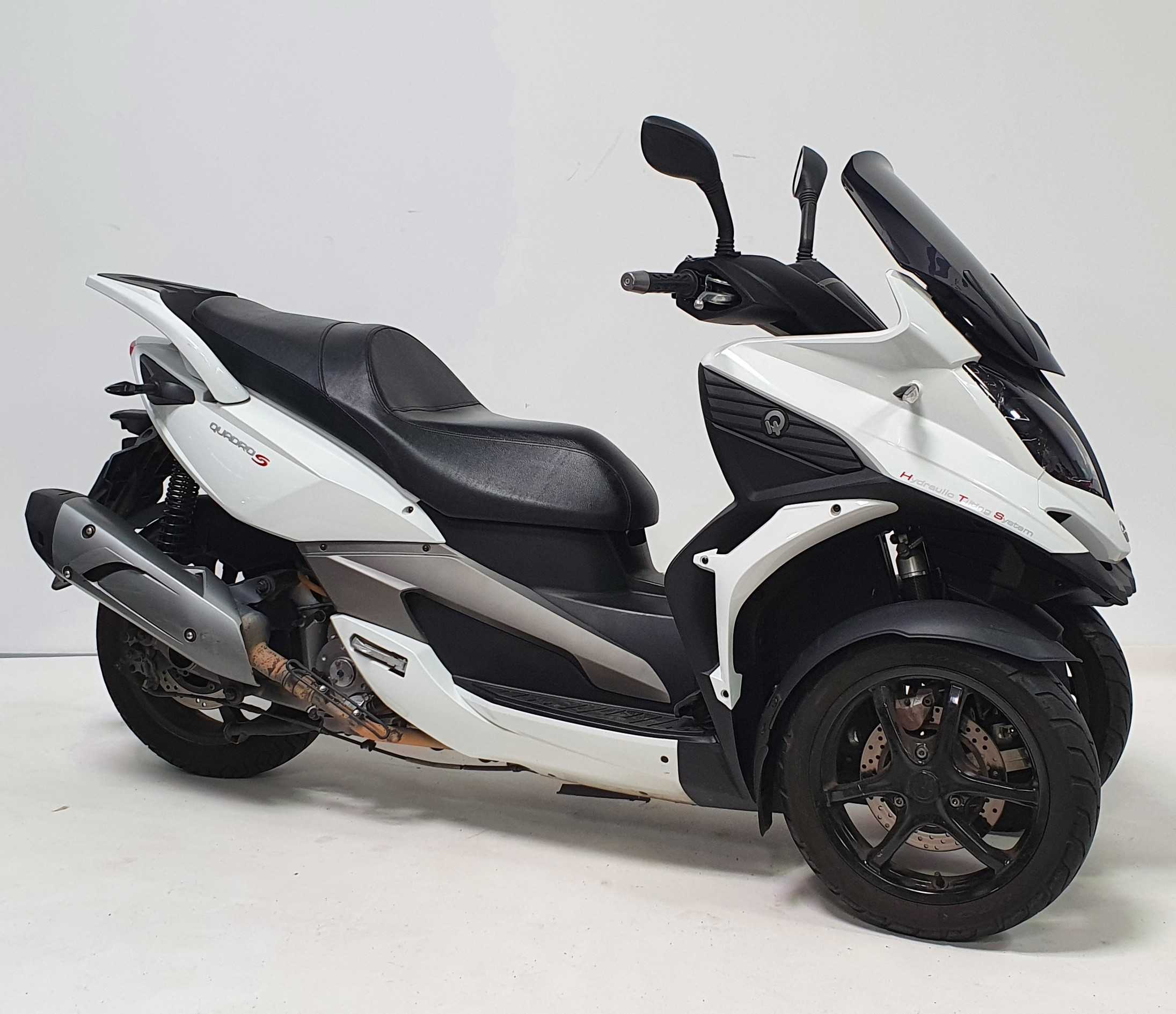 Quadro 350 Quadro 2015 Occasion 14 700 Km Vente Scooter 350cm 