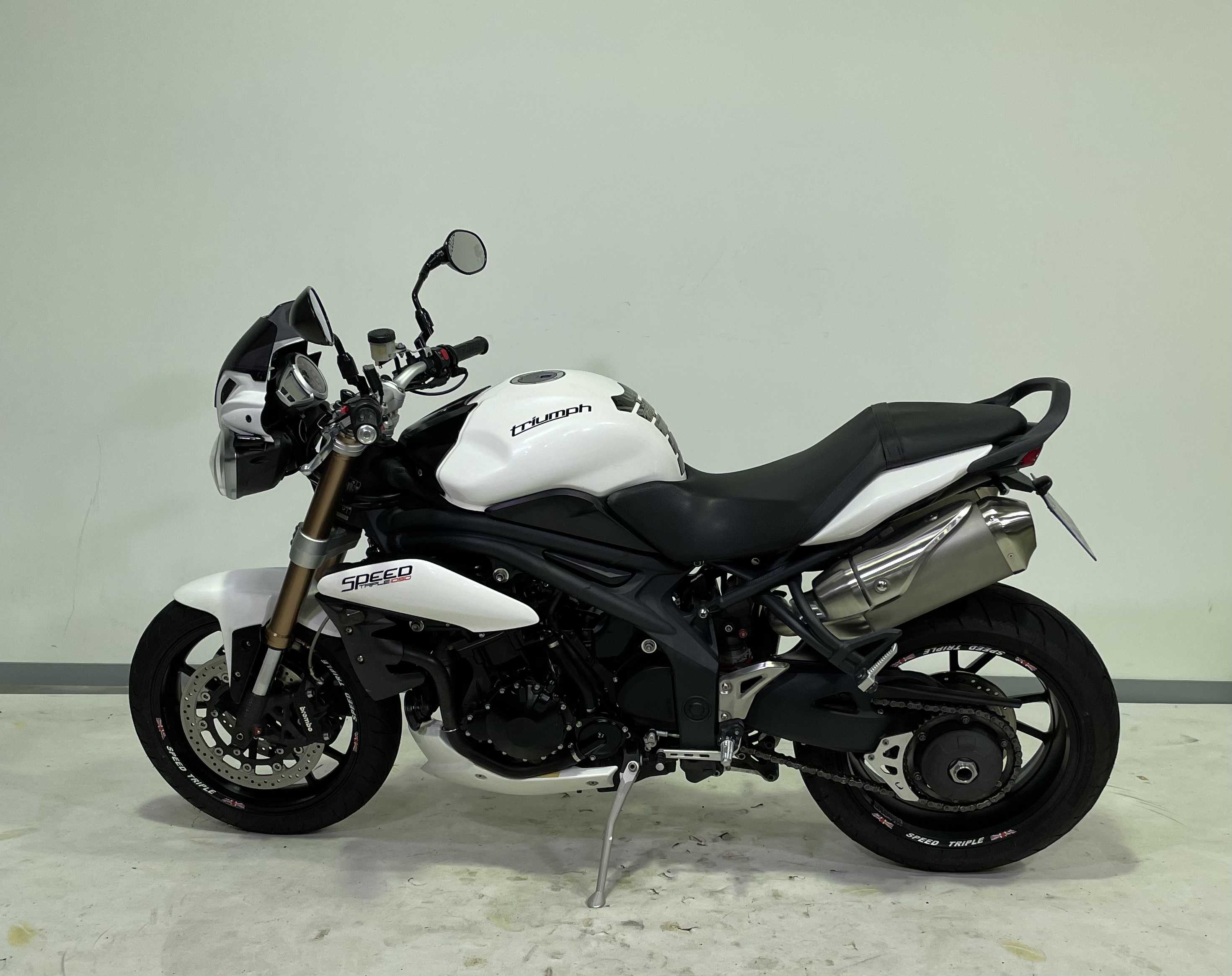 Triumph 1050 Speed Triple 2012 HD vue gauche