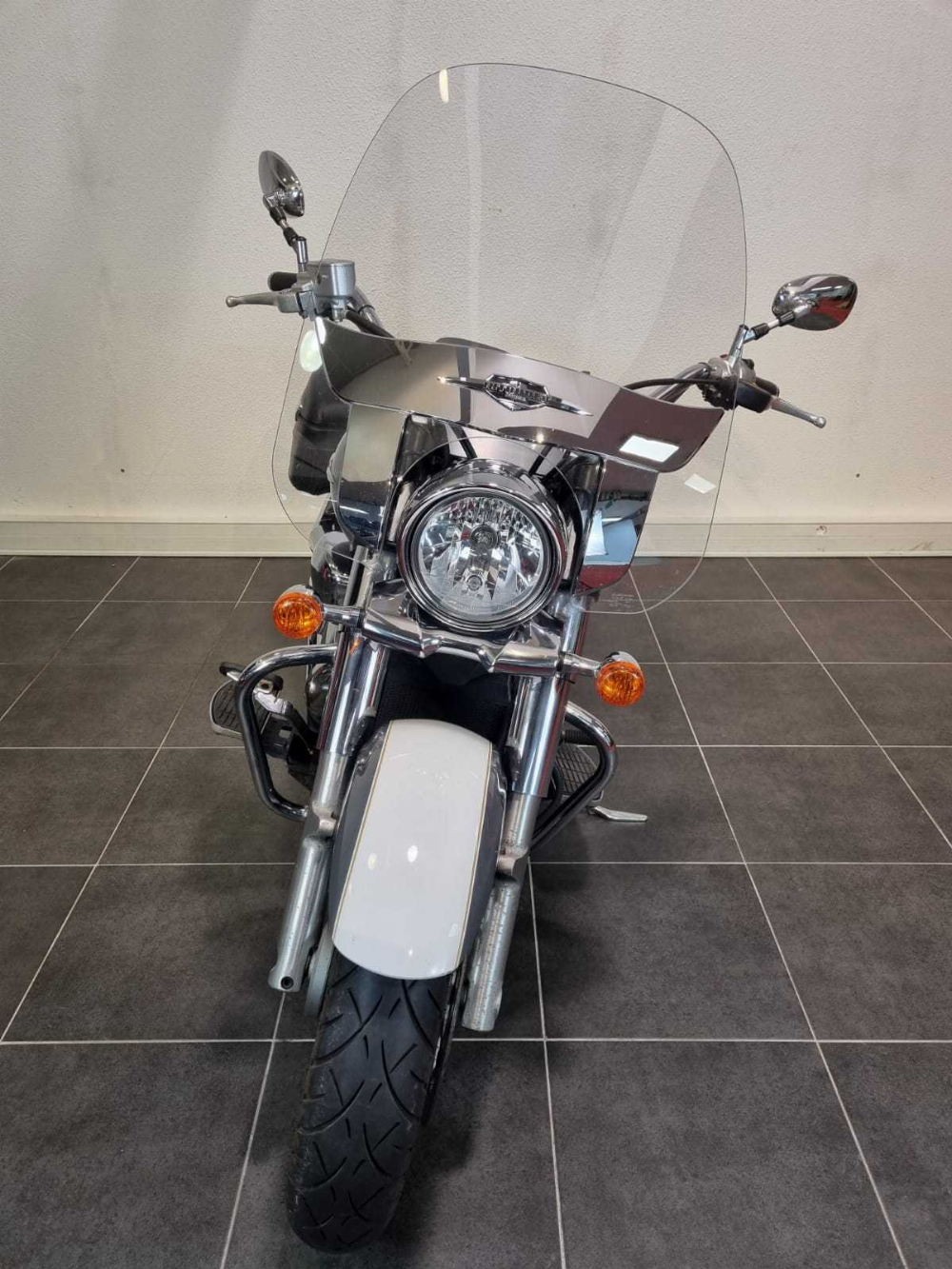 Suzuki VL 1500 Intruder (C1500T) 2014 vue avant