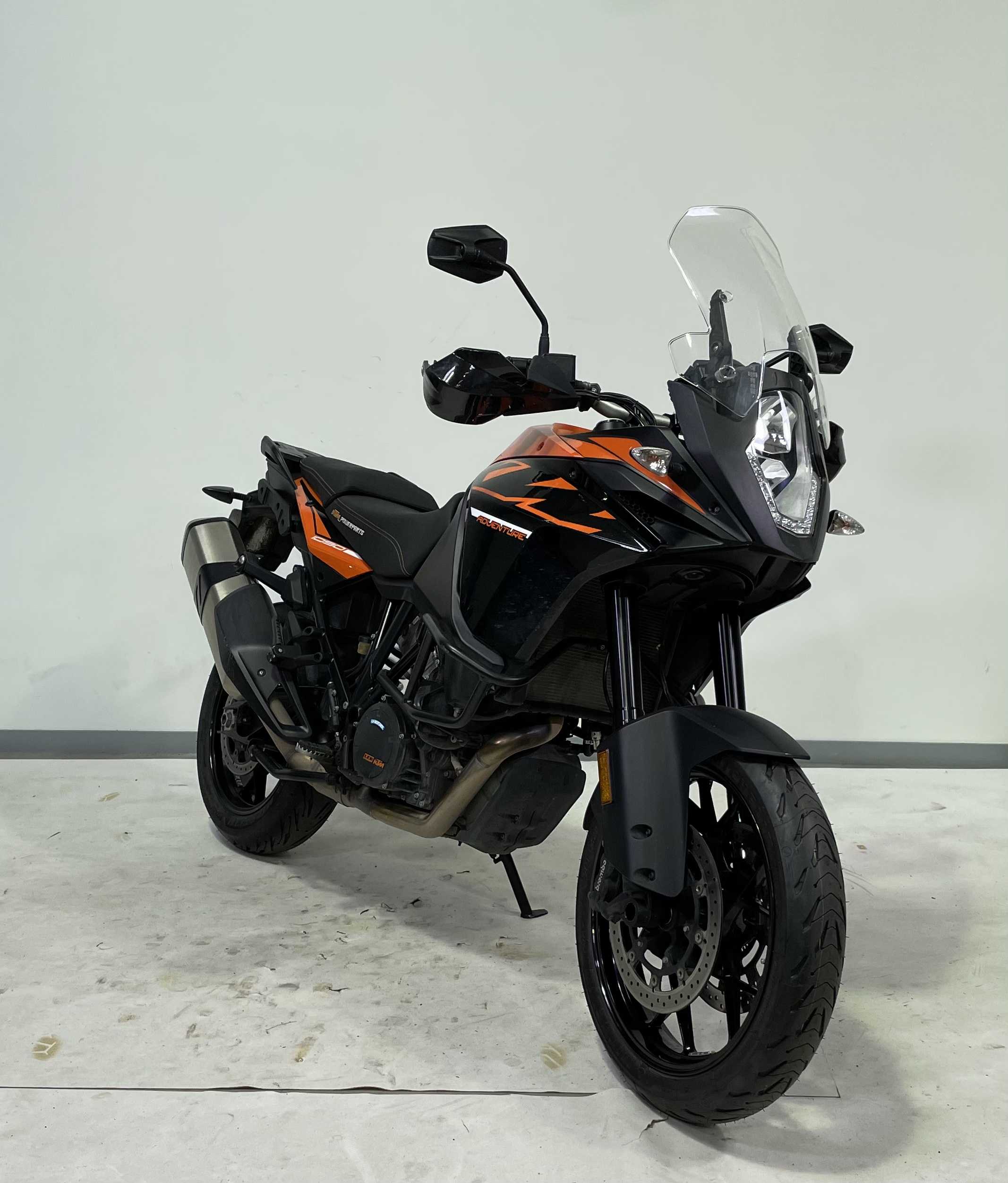 KTM 1090Adventure 2017 HD vue 3/4 droite