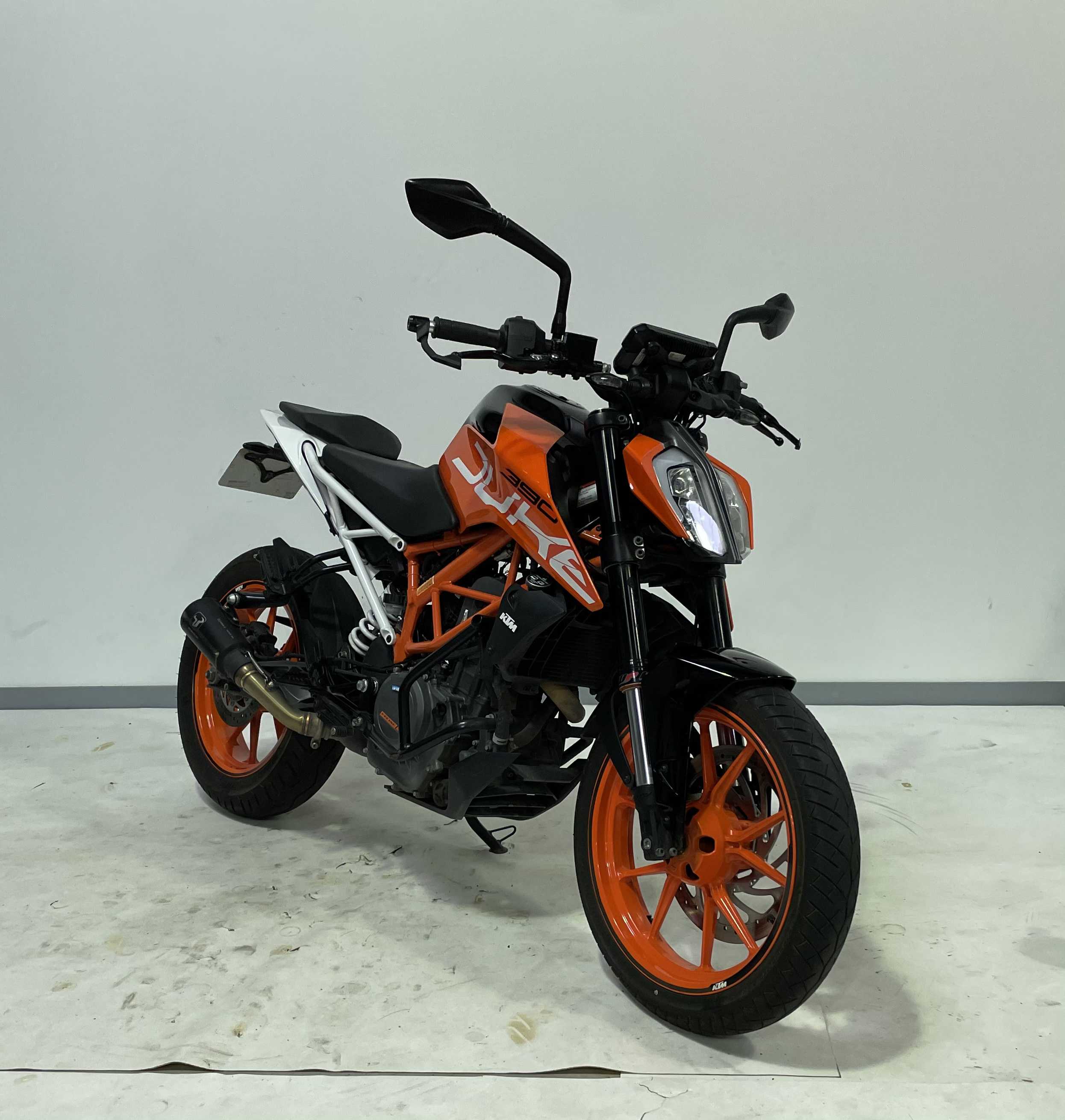 KTM 390 Duke 2020 HD vue 3/4 droite