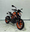 Aperçu KTM 390 Duke 2020 vue 3/4 droite