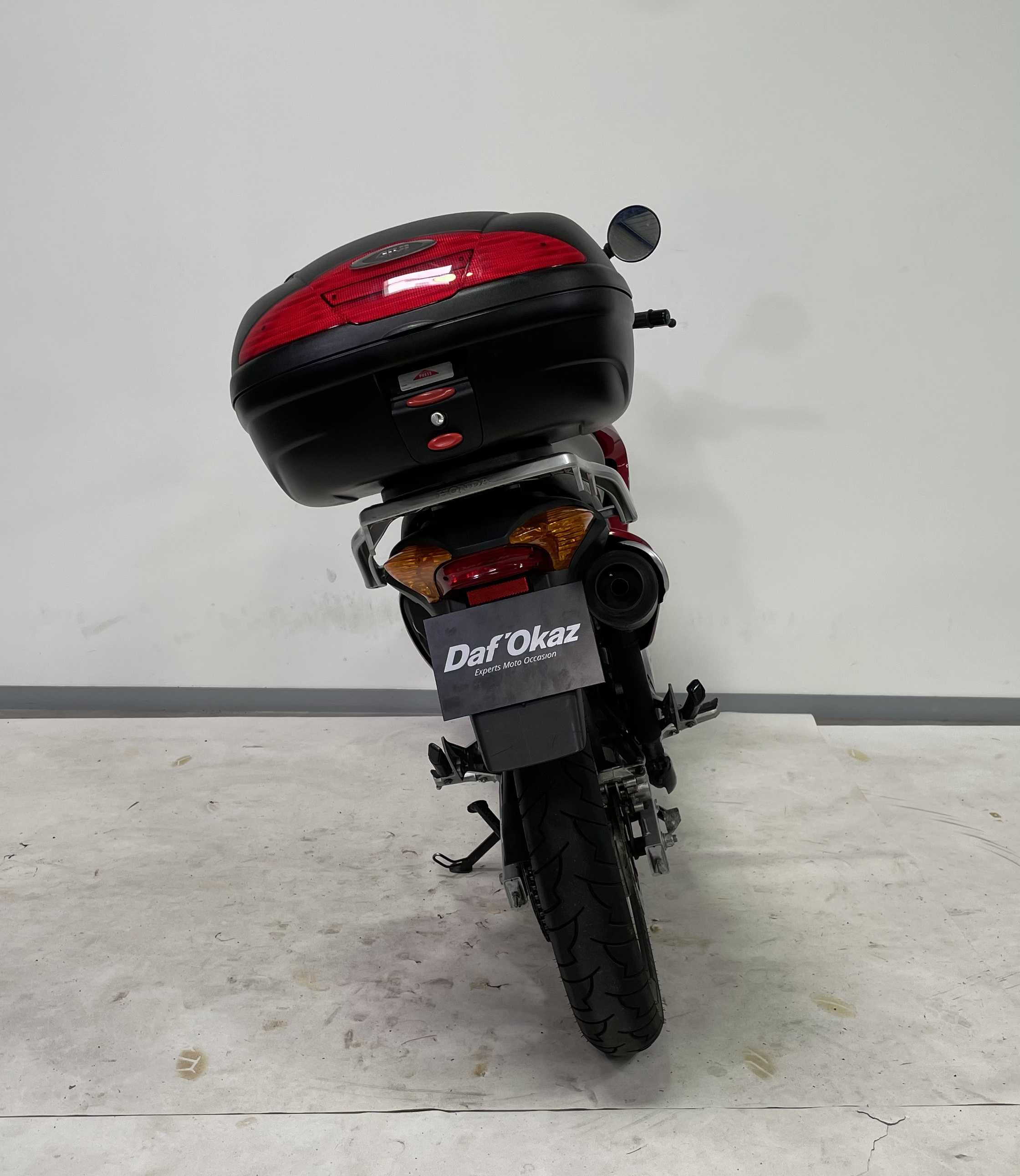 Honda XL 125 V Varadero 2004 HD vue arrière