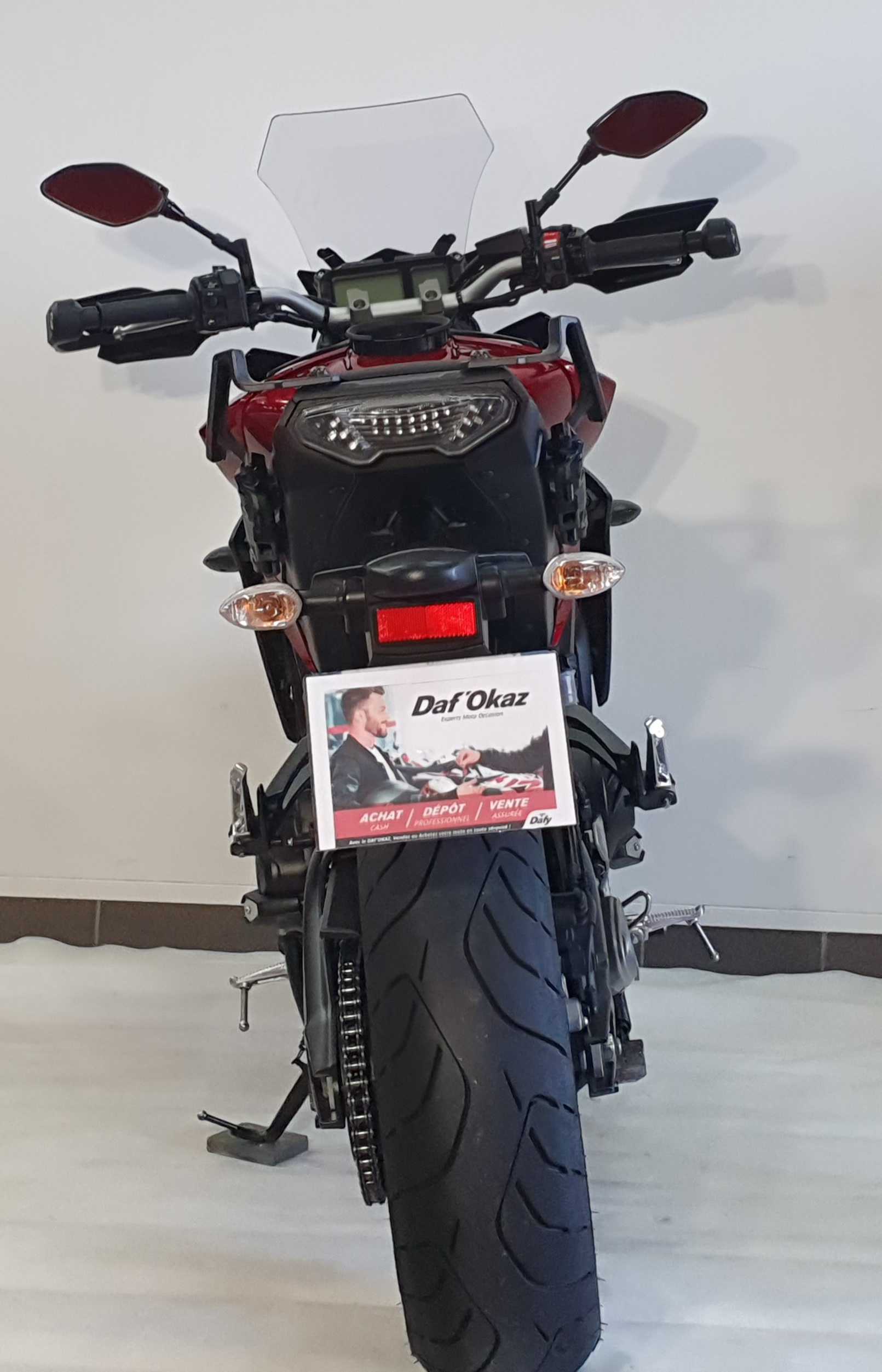 Yamaha Tracer 900 (MT09TRA) 2015 HD vue arrière