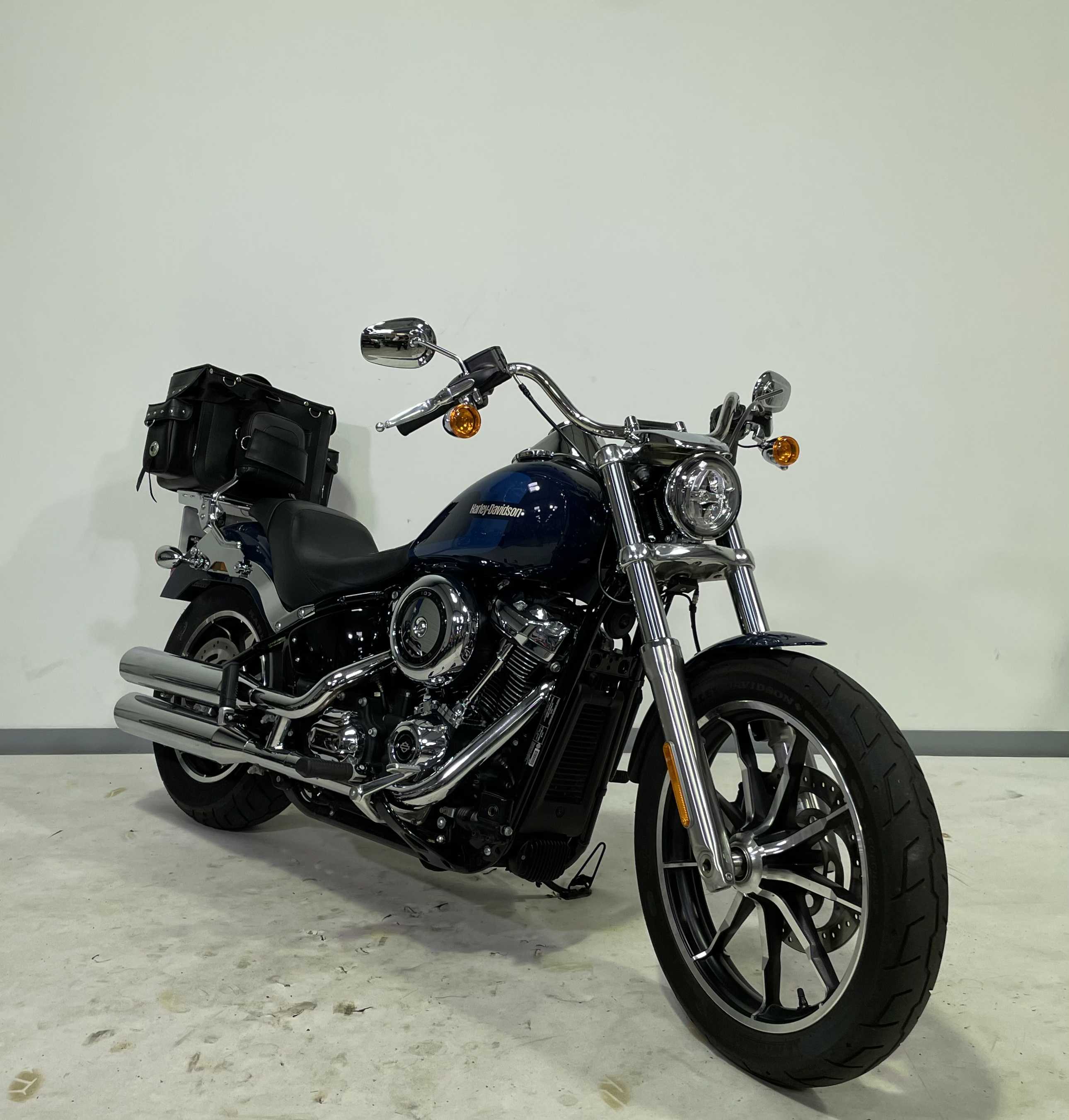 Harley-Davidson SOFTAIL LOW RIDER FXLR 2020 HD vue 3/4 droite