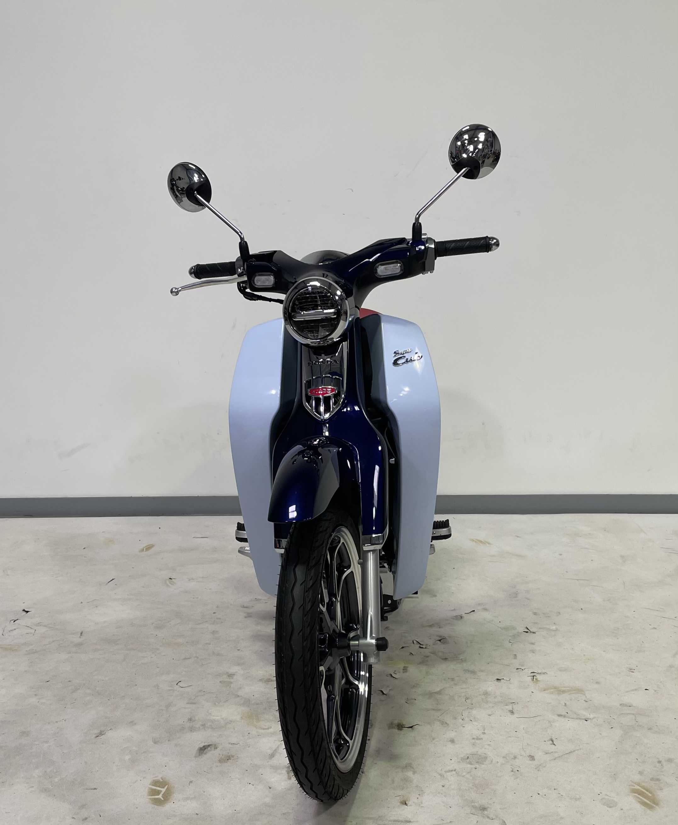 Honda C 125 A Super Club 2020 HD vue avant