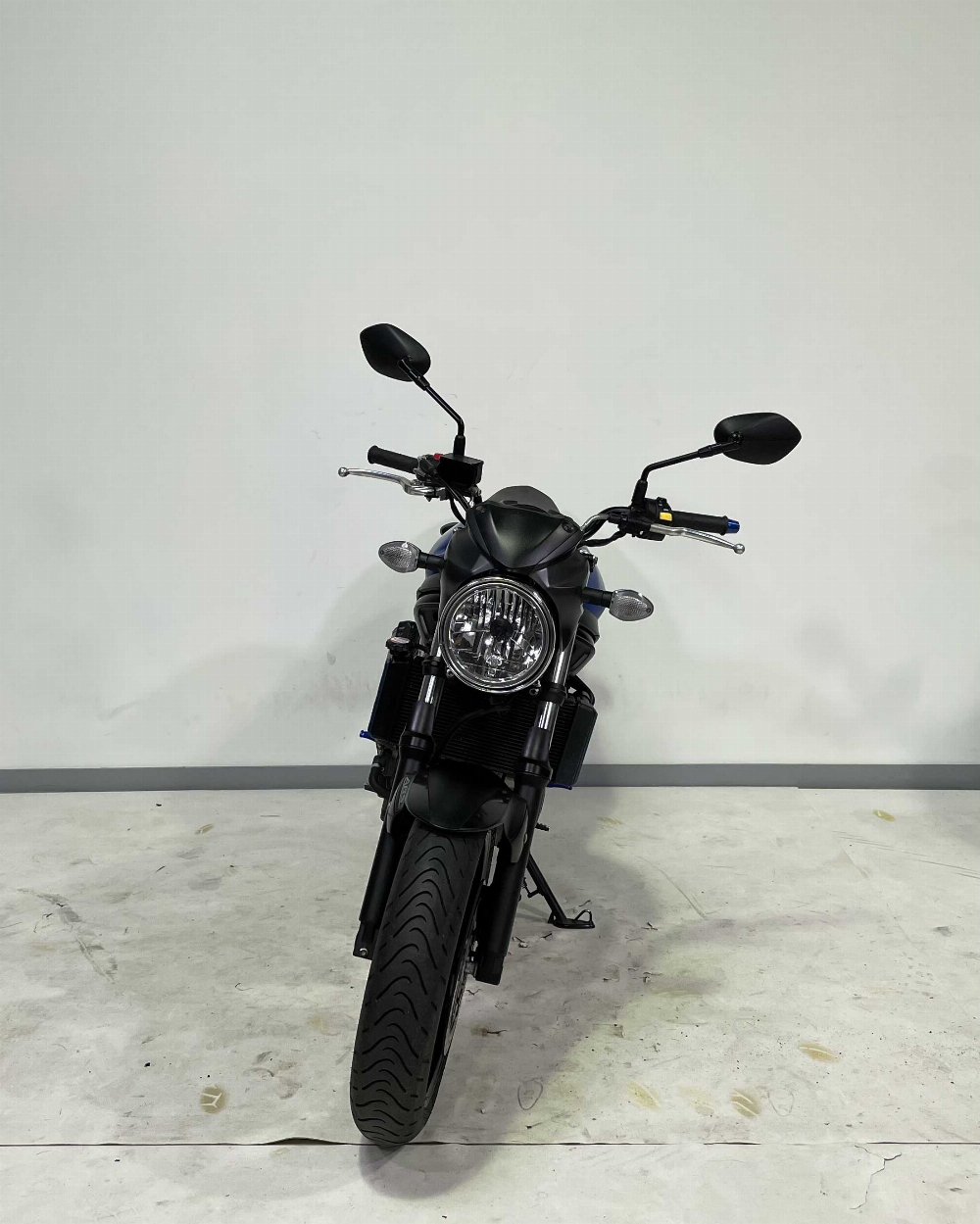 Suzuki SV 650 Café Racer 2017 vue avant