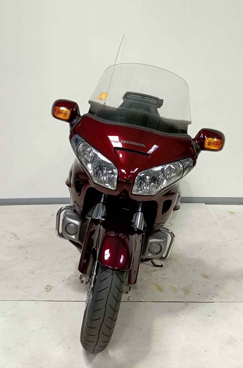 Honda GL 1800 Goldwing 2006 vue avant